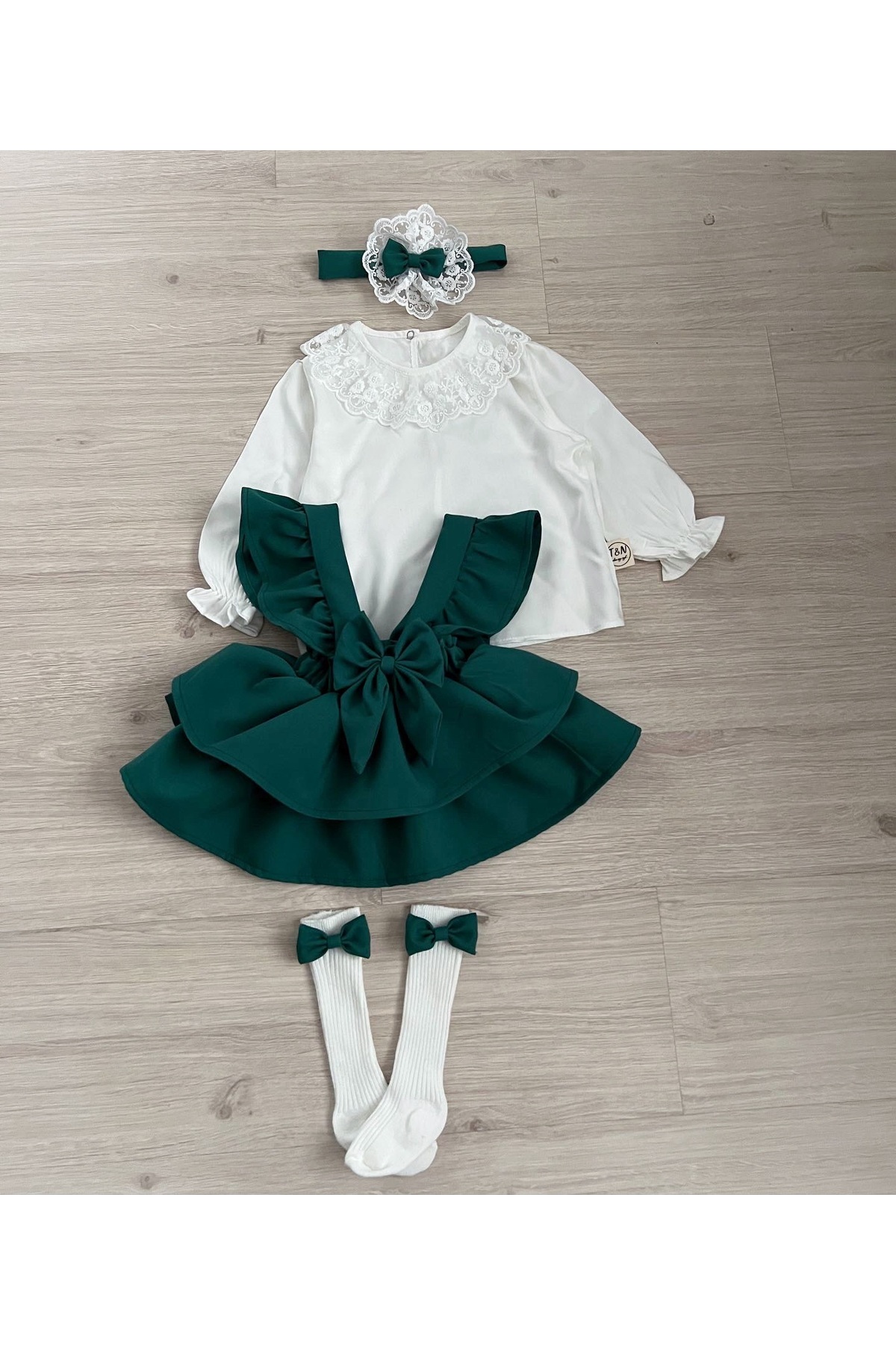 BİYA BABY KIZ ÇOCUK VE BEBEK KAT KAT ETEK GÖMLEK BANDANA ÇORAP TAKIM fotoğrafı 4 (önizleme)