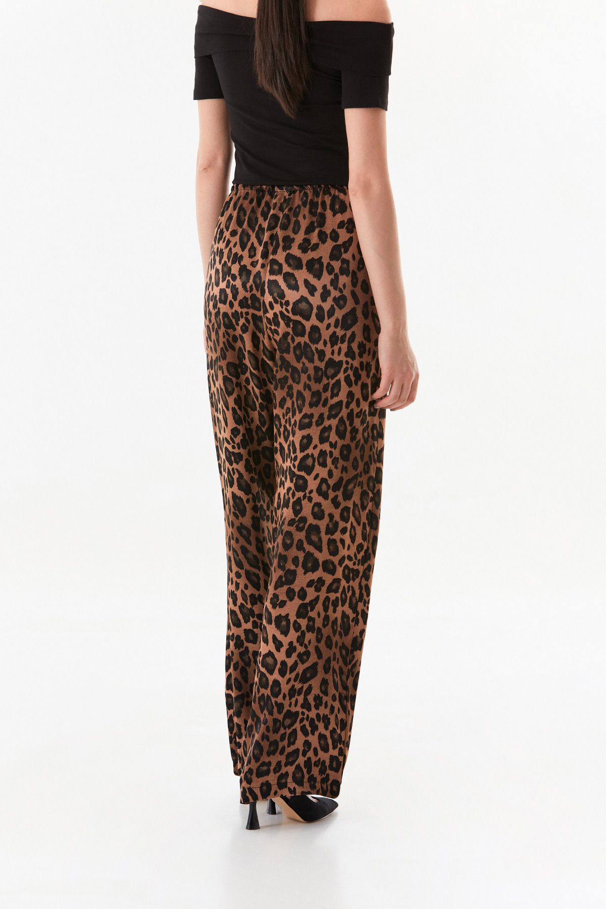 Fulla Moda-Leopard Print Satin Trousers with Elastic Waist 5