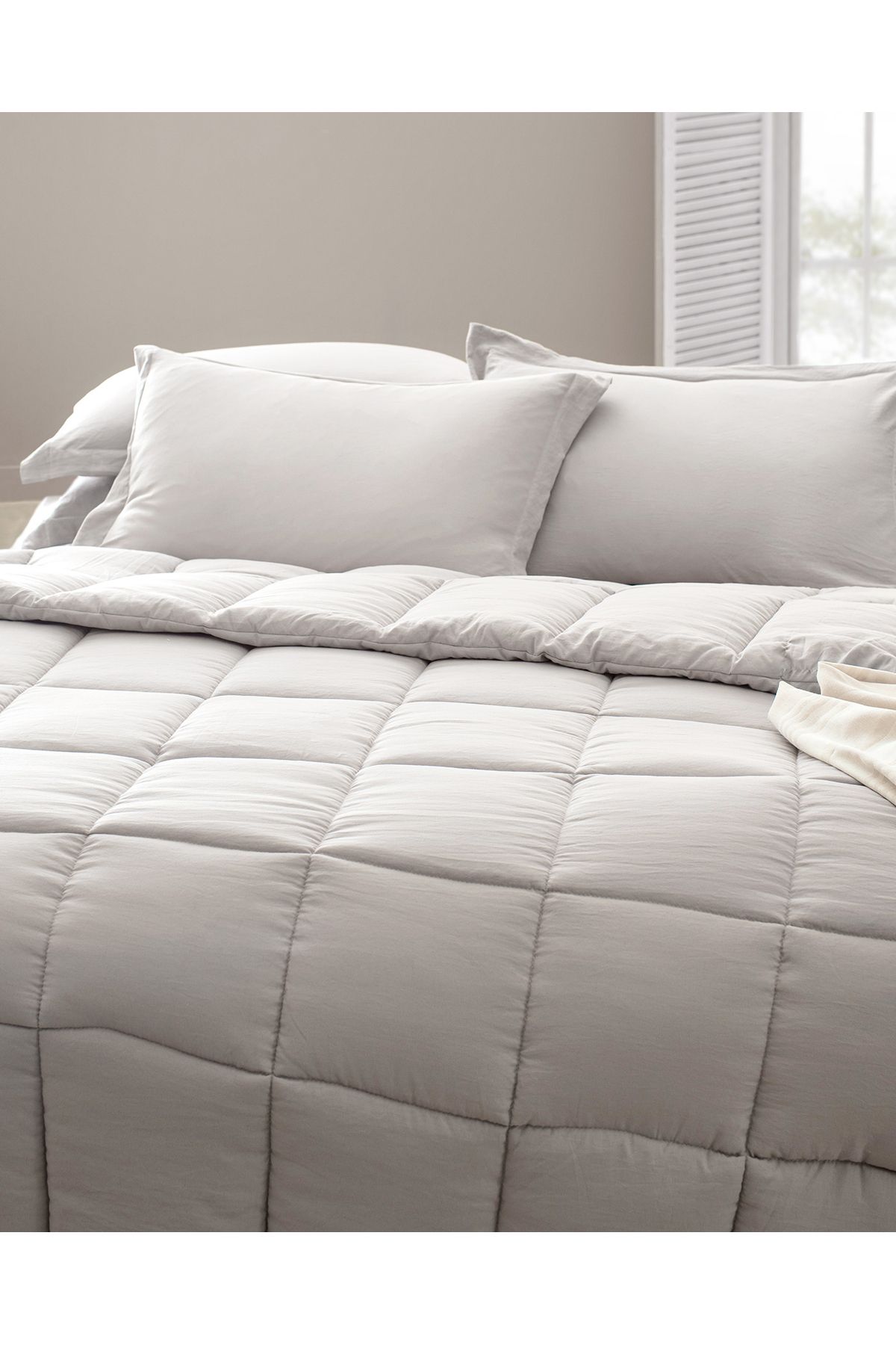 Madame Coco-Mona Single Comforter Set - Stone 3
