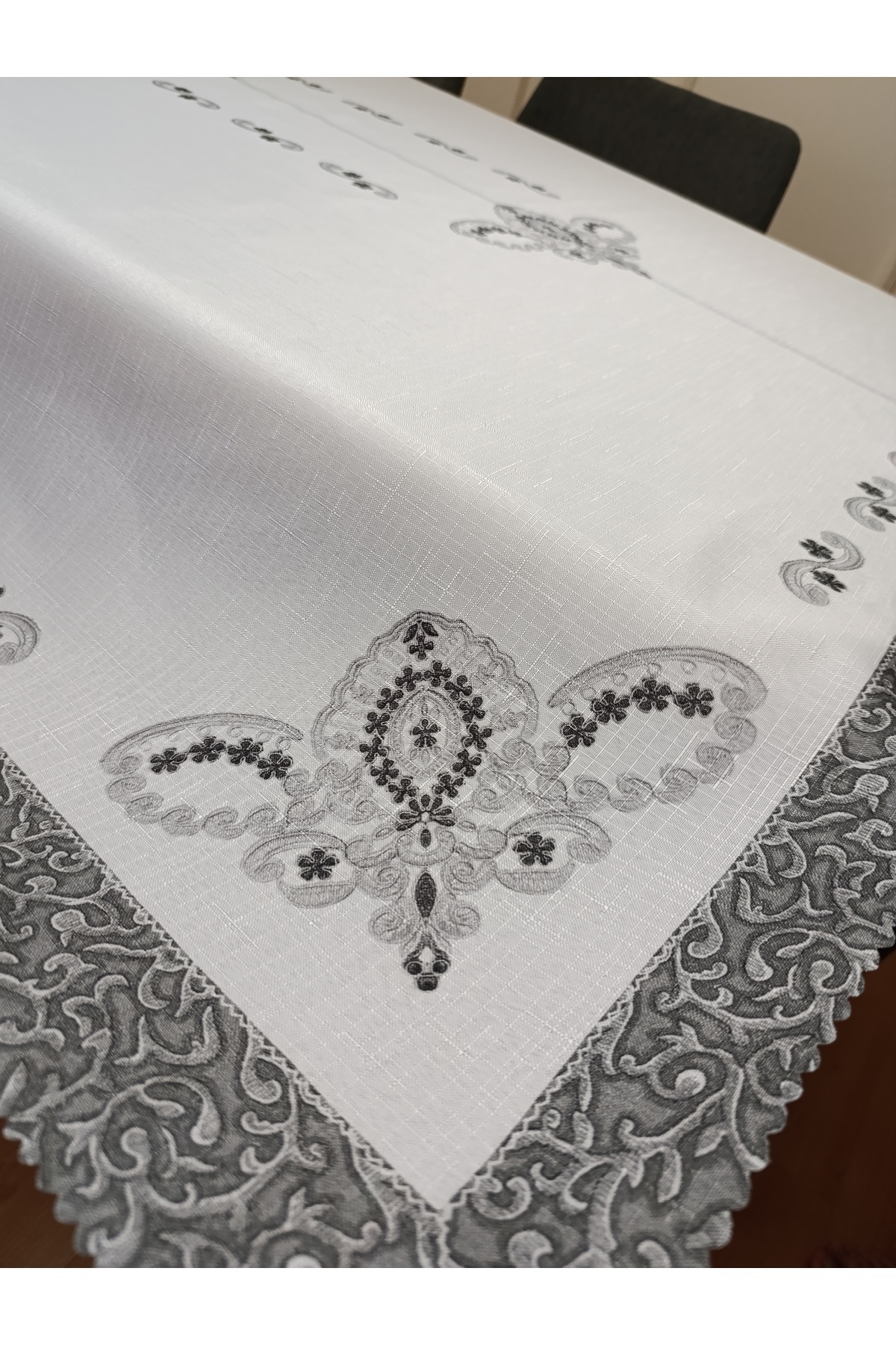 Home-Embroidery Patterned Tablecloth |   Dartless Fabric Tablecloth |   Stain-Proof Fabric |   160X220 cm 1