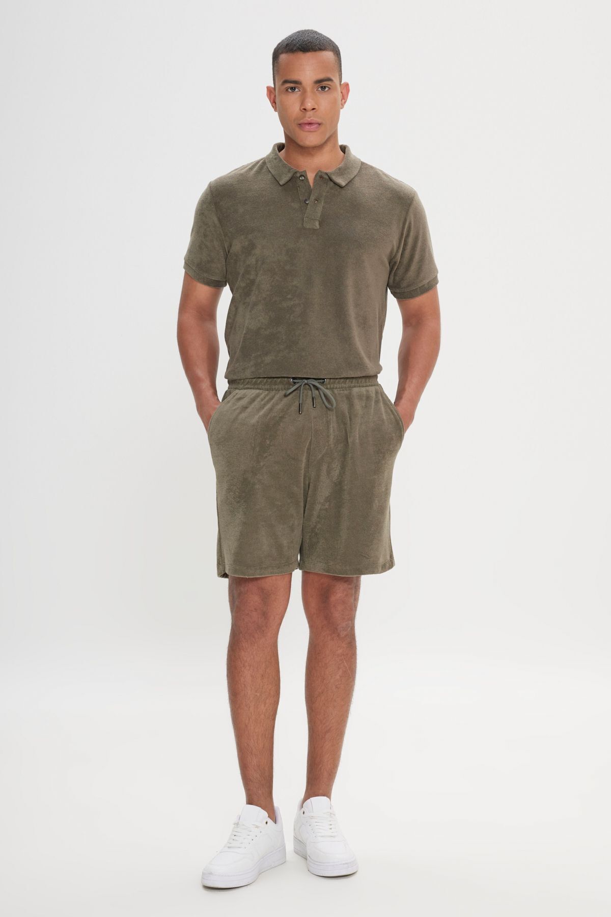 ALTINYILDIZ CLASSICS-Men's Khaki Standard Fit Regular Cut Towel Shorts 3