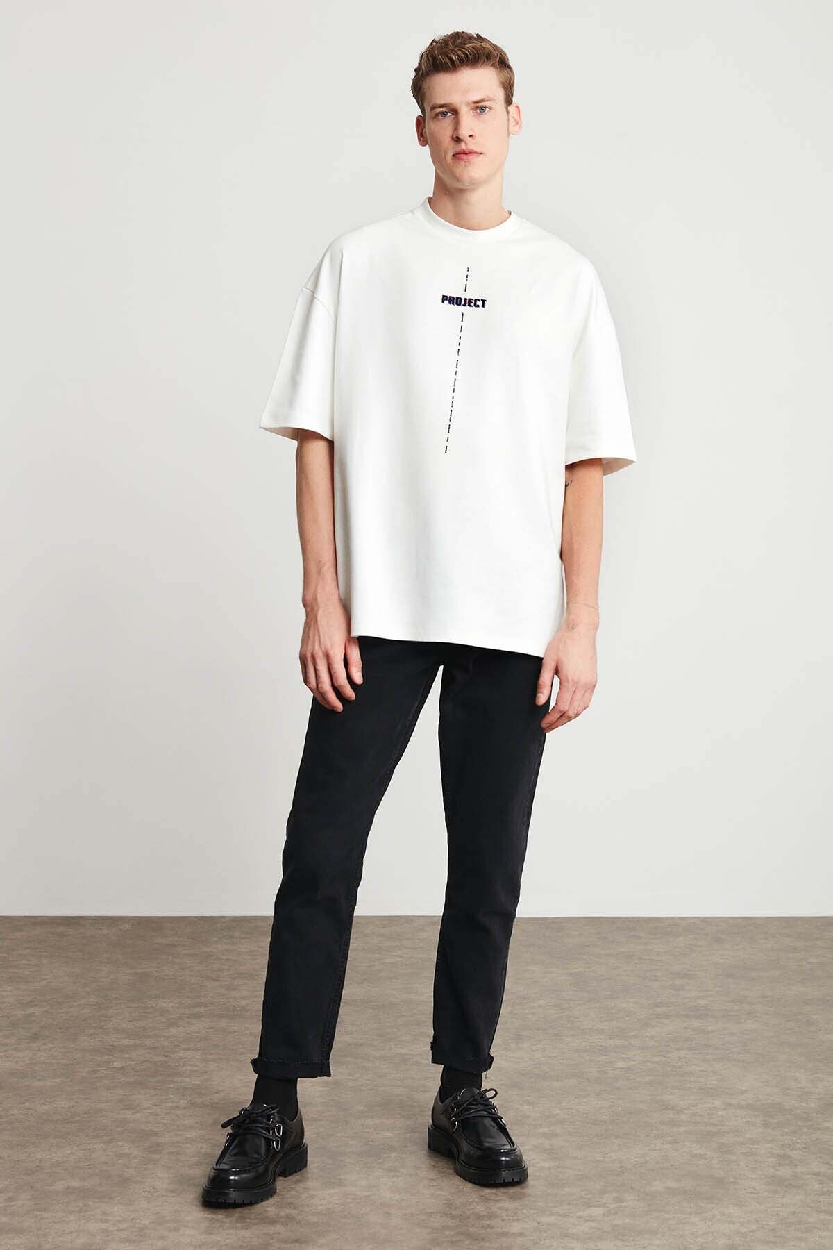 complete the look image