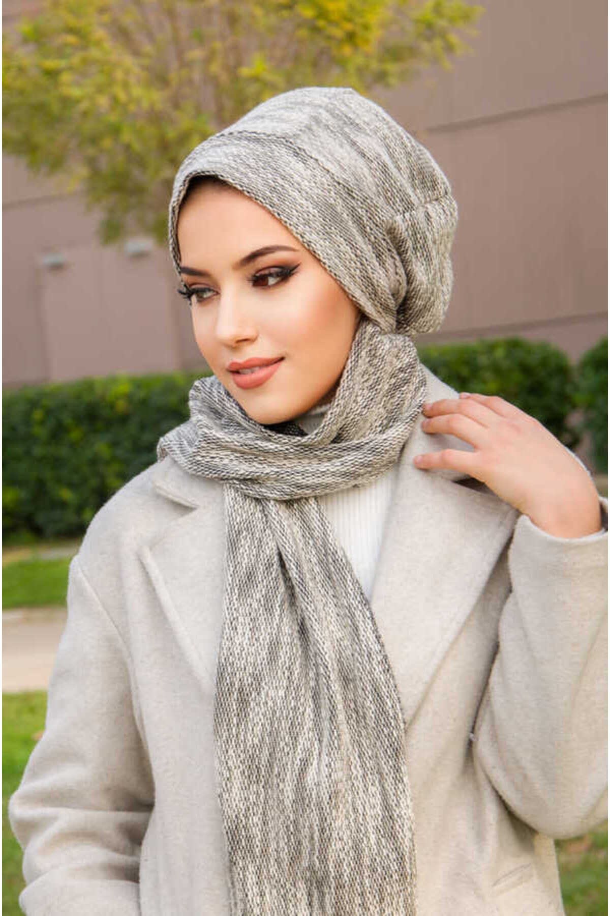ai-e-tesett-r-gri-ekru-tesett-r-bere-fiyat-yorumlar-trendyol