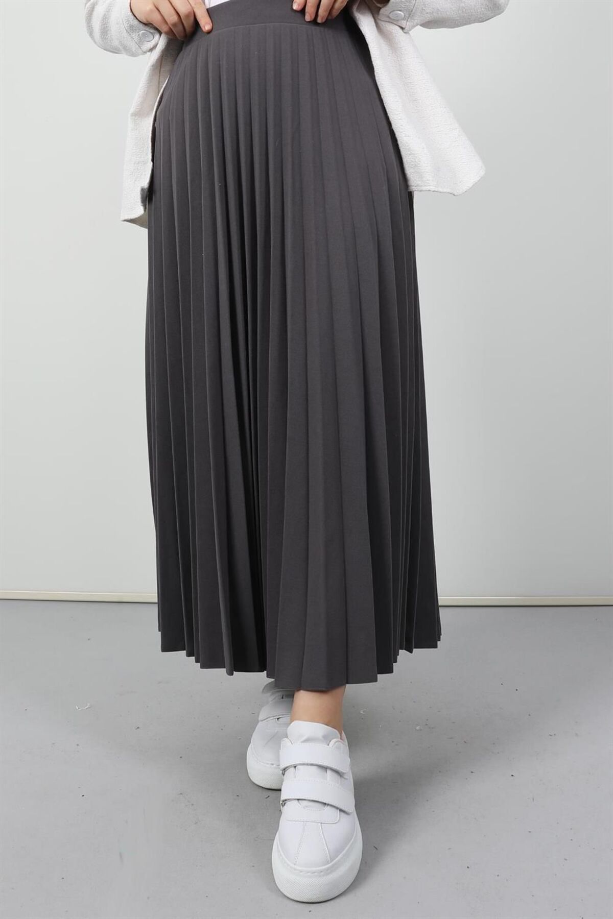 LARİS-Pleated Skirt 2