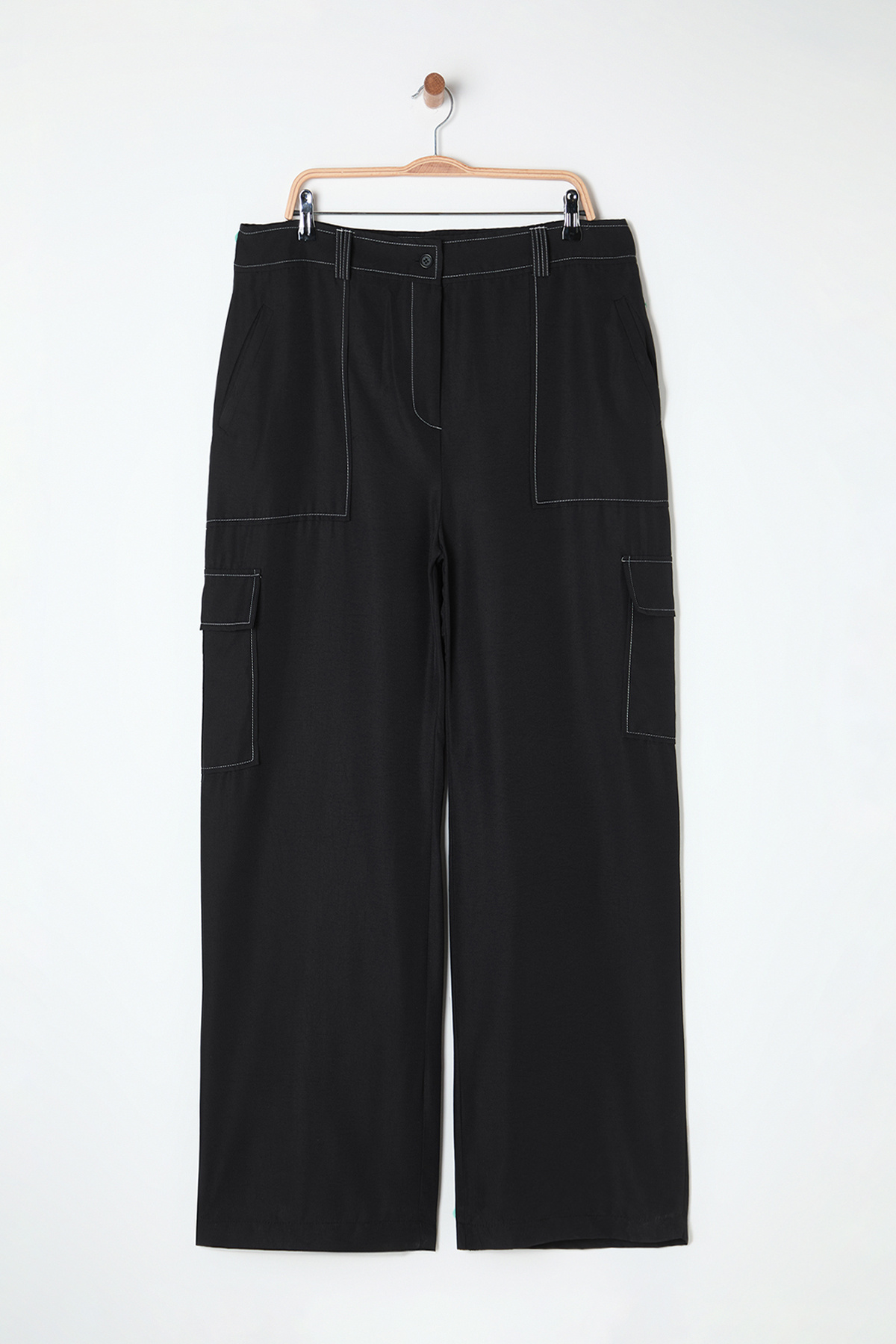 Trendyol Curve-Černé Cargo Wide Leg Kontrastní prošívání Detail Woven Pants Tbbaw25Ar00024 10