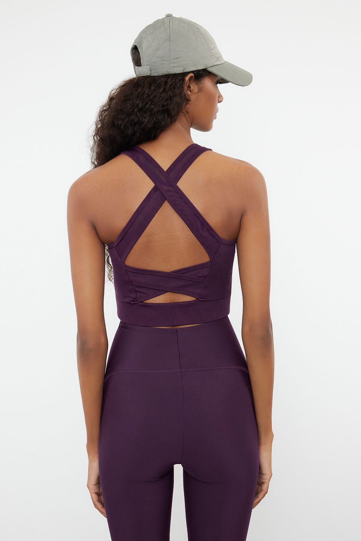 Trendyol Collection-Sutien sport cu guler pătrat - susținut și modelat cu prune, detaliat la spate TWOSS22SS0040 5