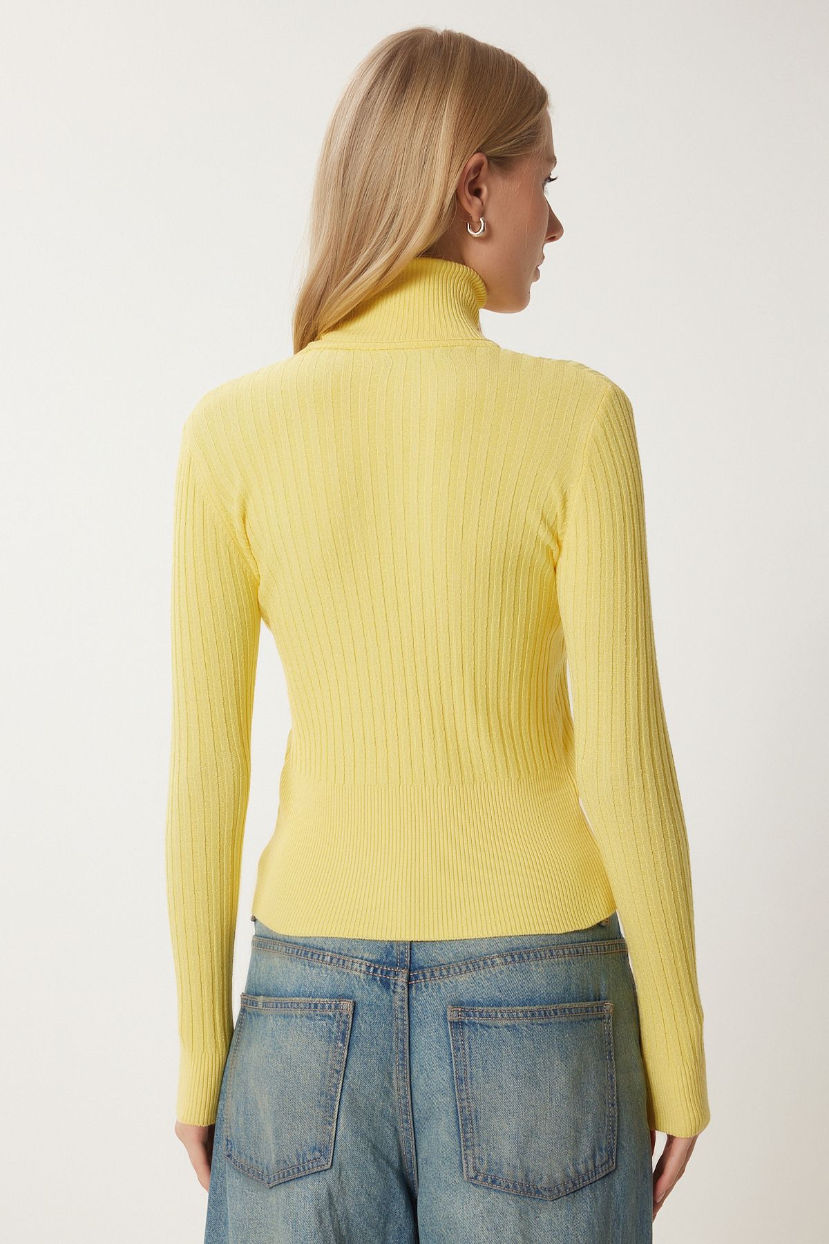 Happiness İstanbul-Woman's Yellow Turtleneck Ribbed Basic Sweater bv00095 5