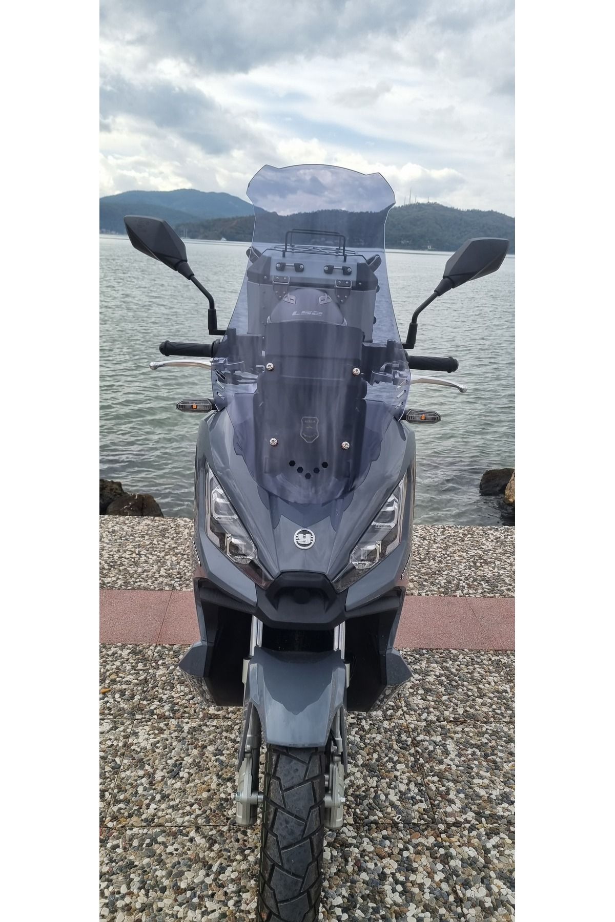 Yuki Xway 125 Siperlik Ön Cam 2023-2025 Model 75cm Füme Renkli 4mm UZUN CAM