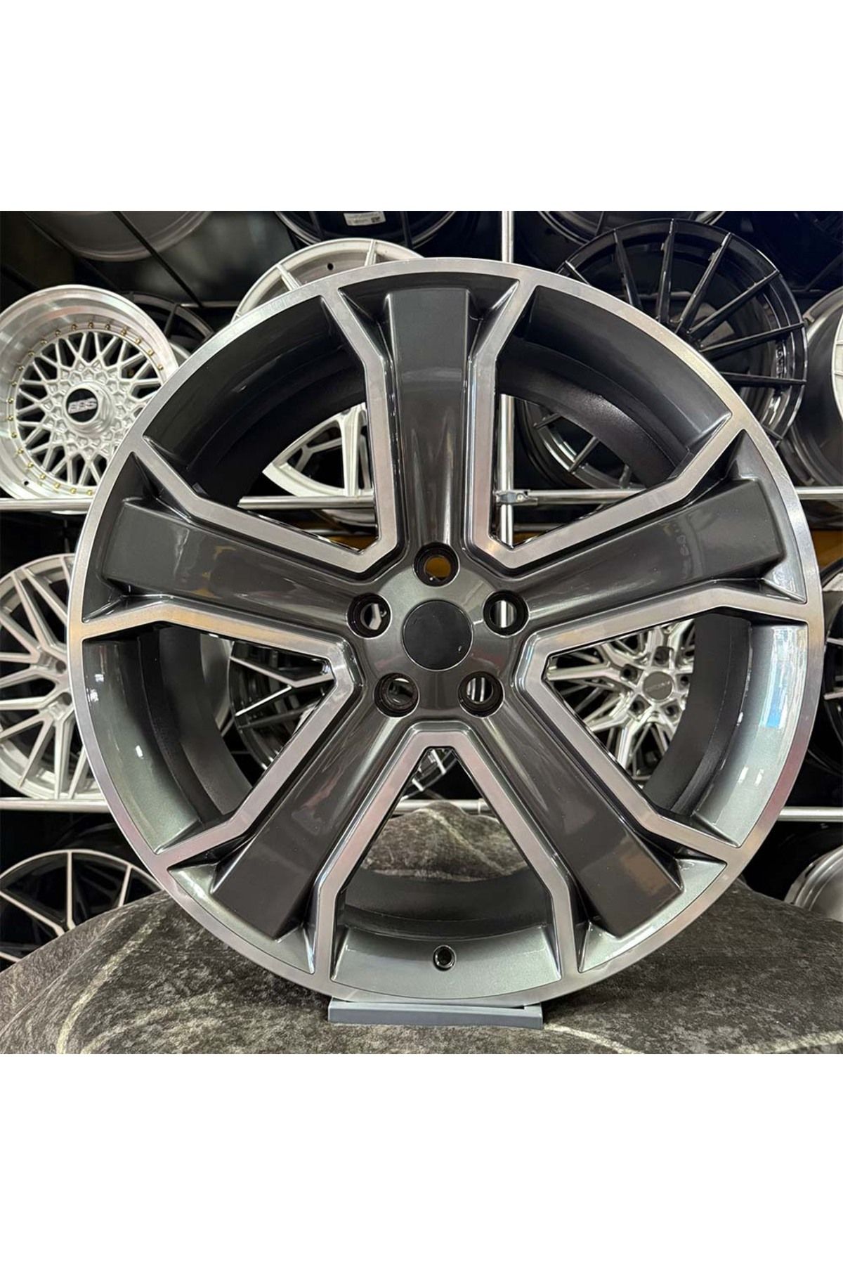 kormetal 22 inç 5x120 RANGE ROVER UYUMLU Gun Metal Elmas Kesim Jant Modeli (4 ADET)