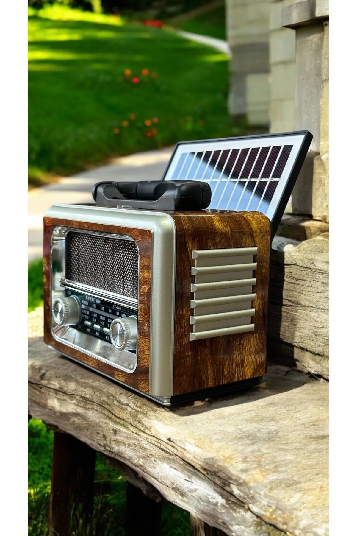 SOLAR GÜNES ENERJILI BLUETOOTH/USB/SD KART/ RADYO MP3 PLAYER MÜZIK KUTUSU