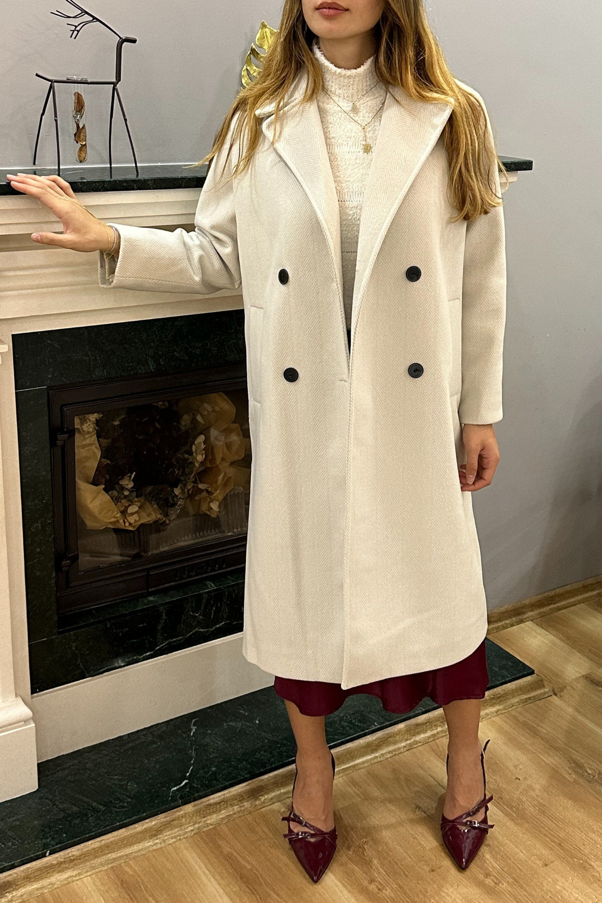 SeHlen Butik  Dört Düğmeli Desenli Bej Palto - Görsel 4