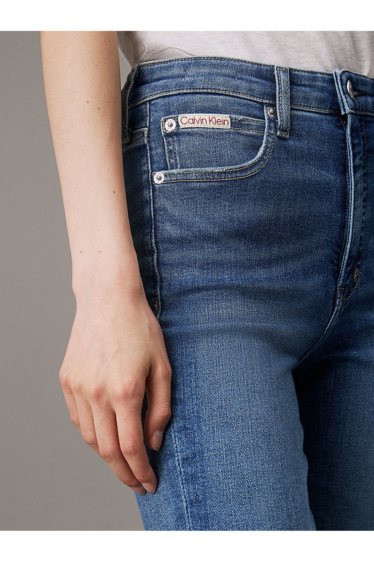 Calvin Klein  Kadın Mavi Dar Kesim Pantolon - Görsel 4