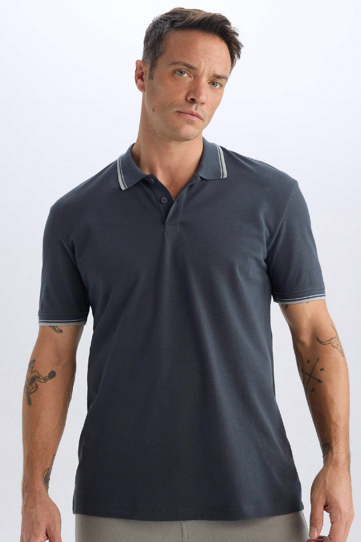 DeFacto Koszulka Polo Z Krótkim Rękawem Regular Fit Basic Plain E2310ax24au Mężczyzna - XL
