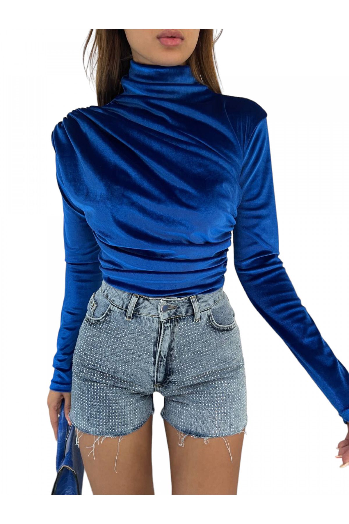complete the look image
