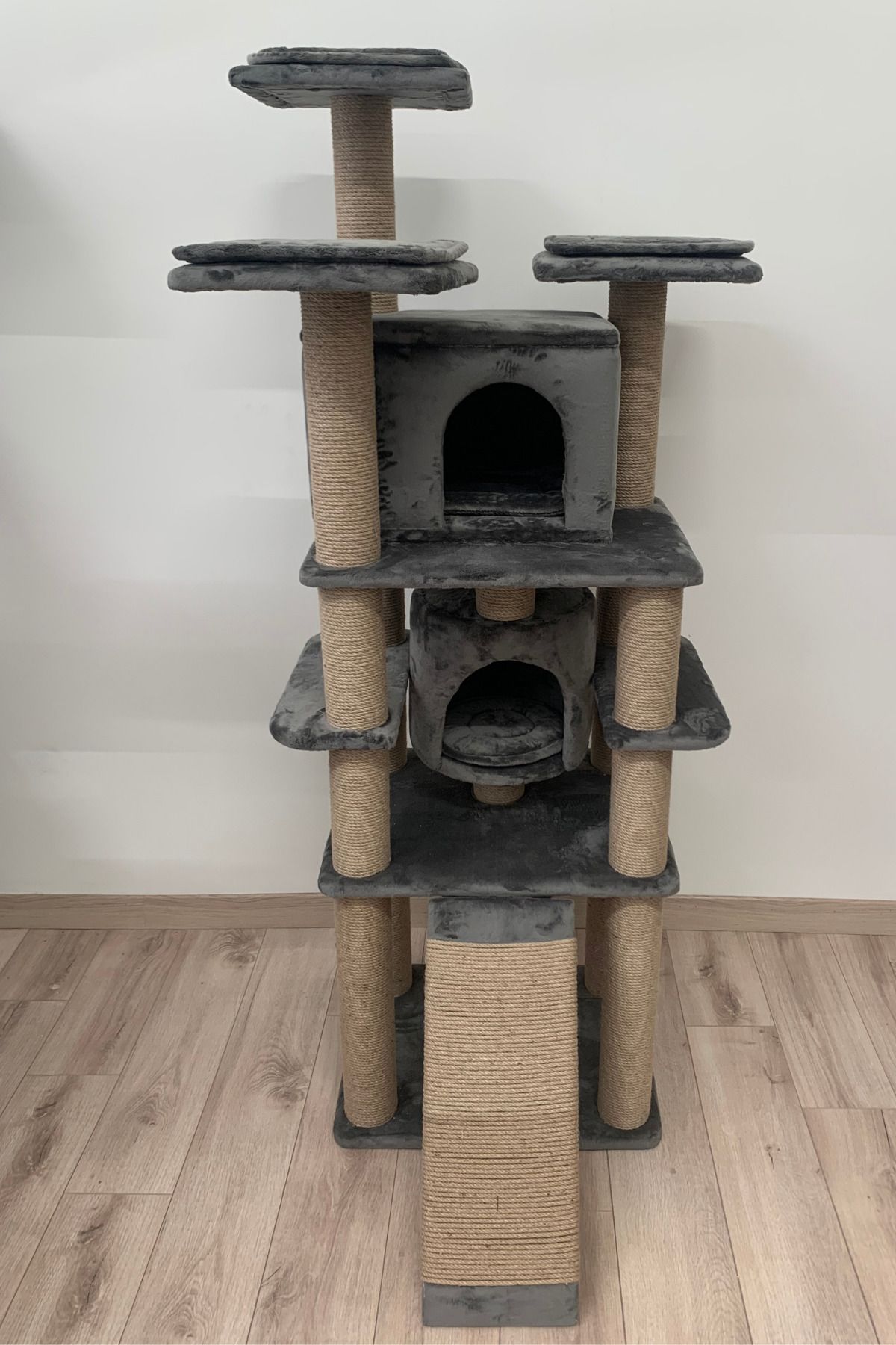 Pet Dreams-Maya Luxury Cat Tree - Scratching and Resting Features 2