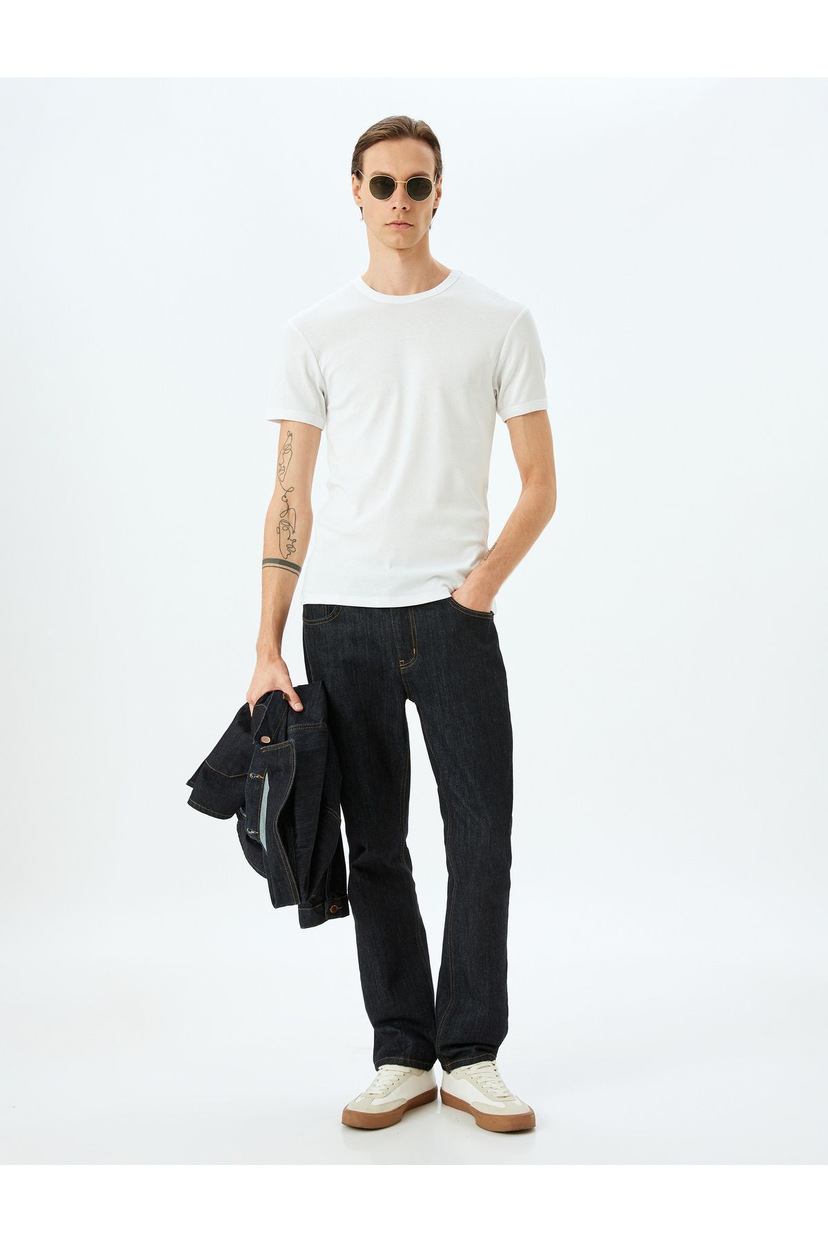 Koton Yeni Sezon Kısa Kollu Bisiklet Yaka Pamuklu Slim Fit Tişört