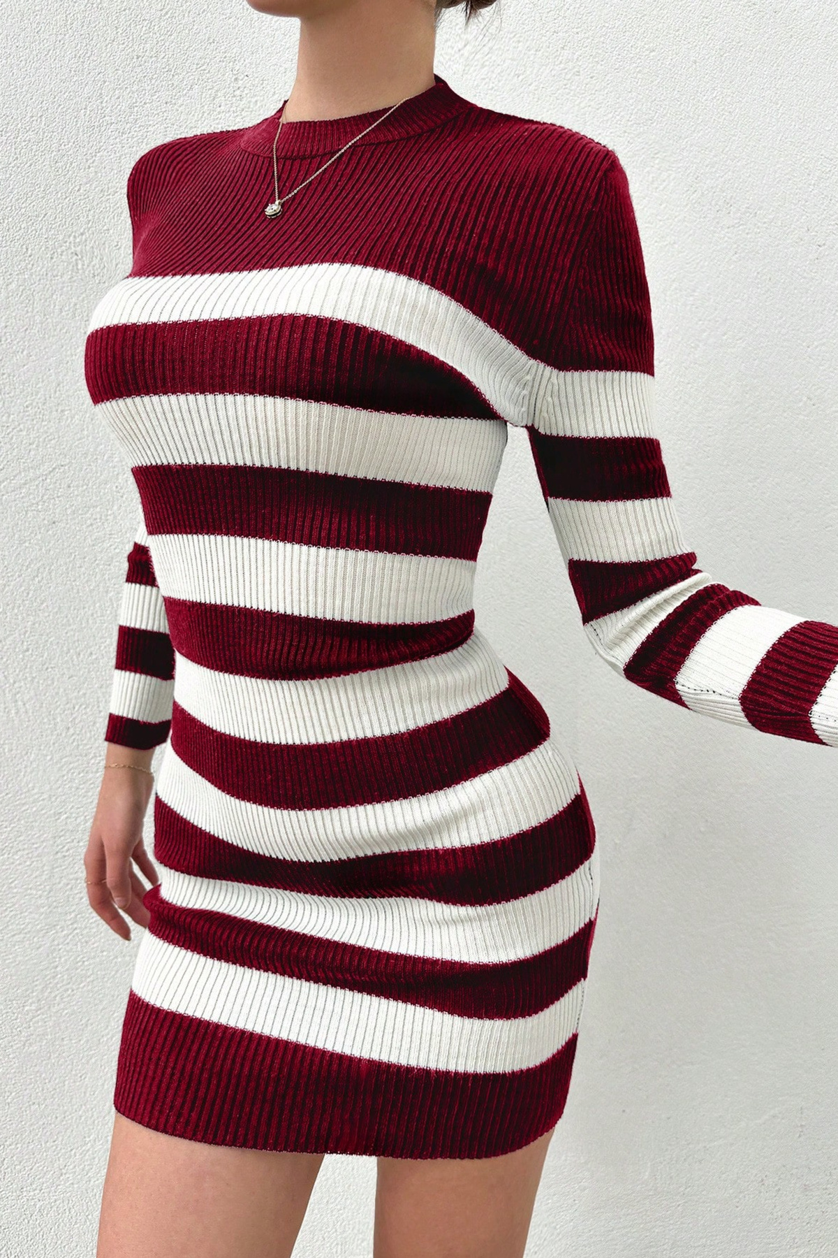 H&E LUXURY DESIGN Дамска рокля от мека материя