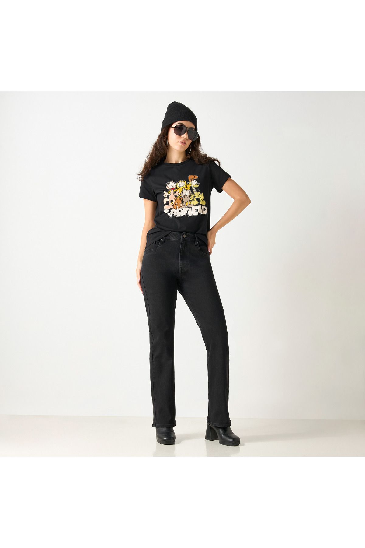 SP Characters-CHR L GRAPHIC CORE TEES 2