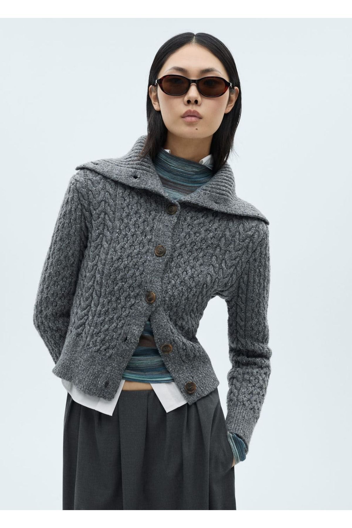 MANGO Woman-Cardigan with Knitted Patterns in the Lice 8