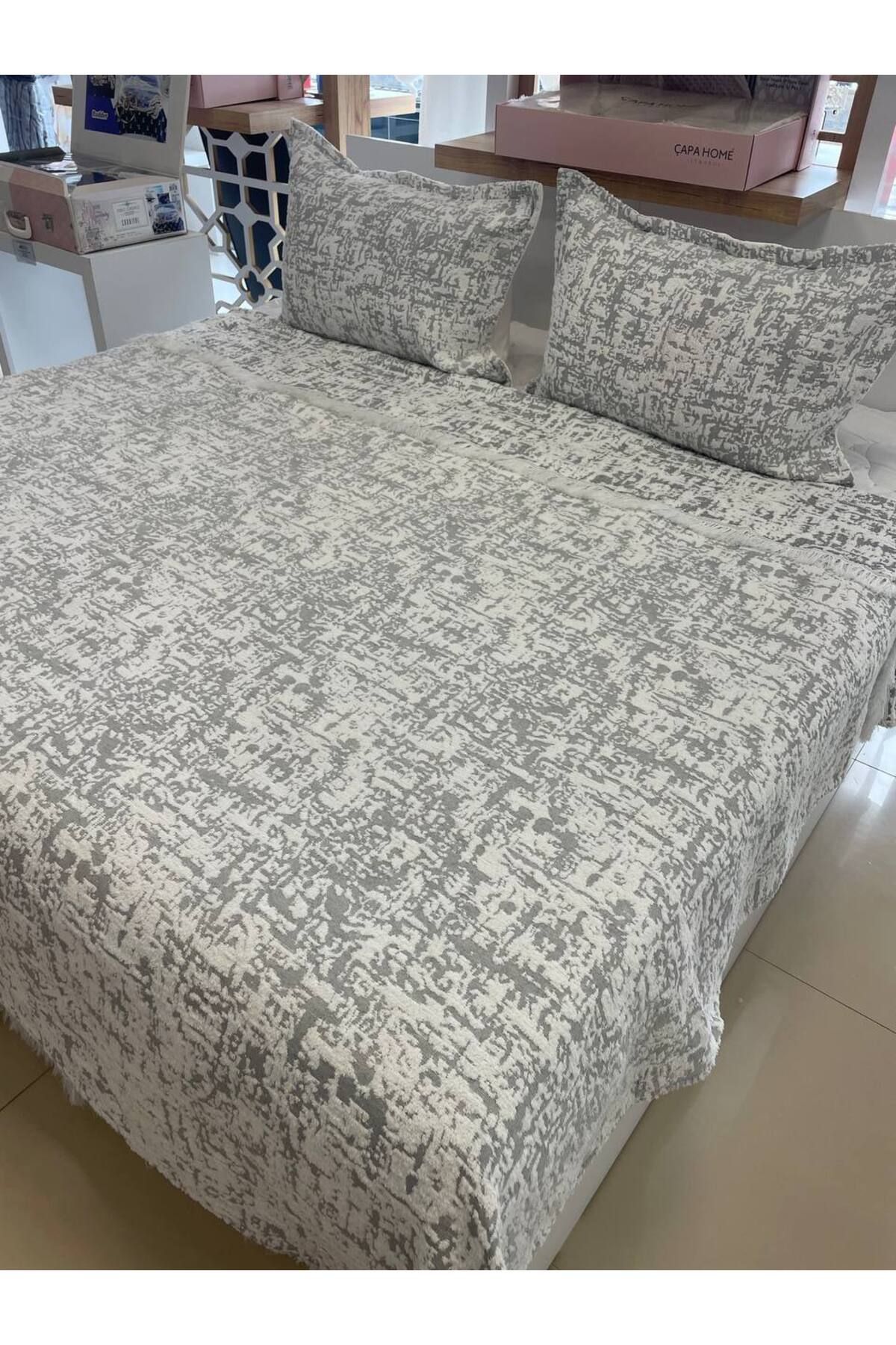 Sudemhome-Soft Fringed Double Blanket & Bedspread Set 5