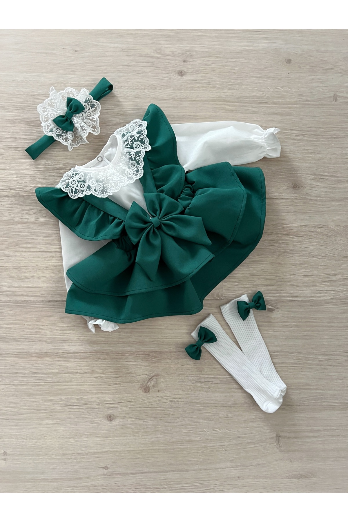 BİYA BABY KIZ ÇOCUK VE BEBEK KAT KAT ETEK GÖMLEK BANDANA ÇORAP TAKIM fotoğrafı 6 (önizleme)