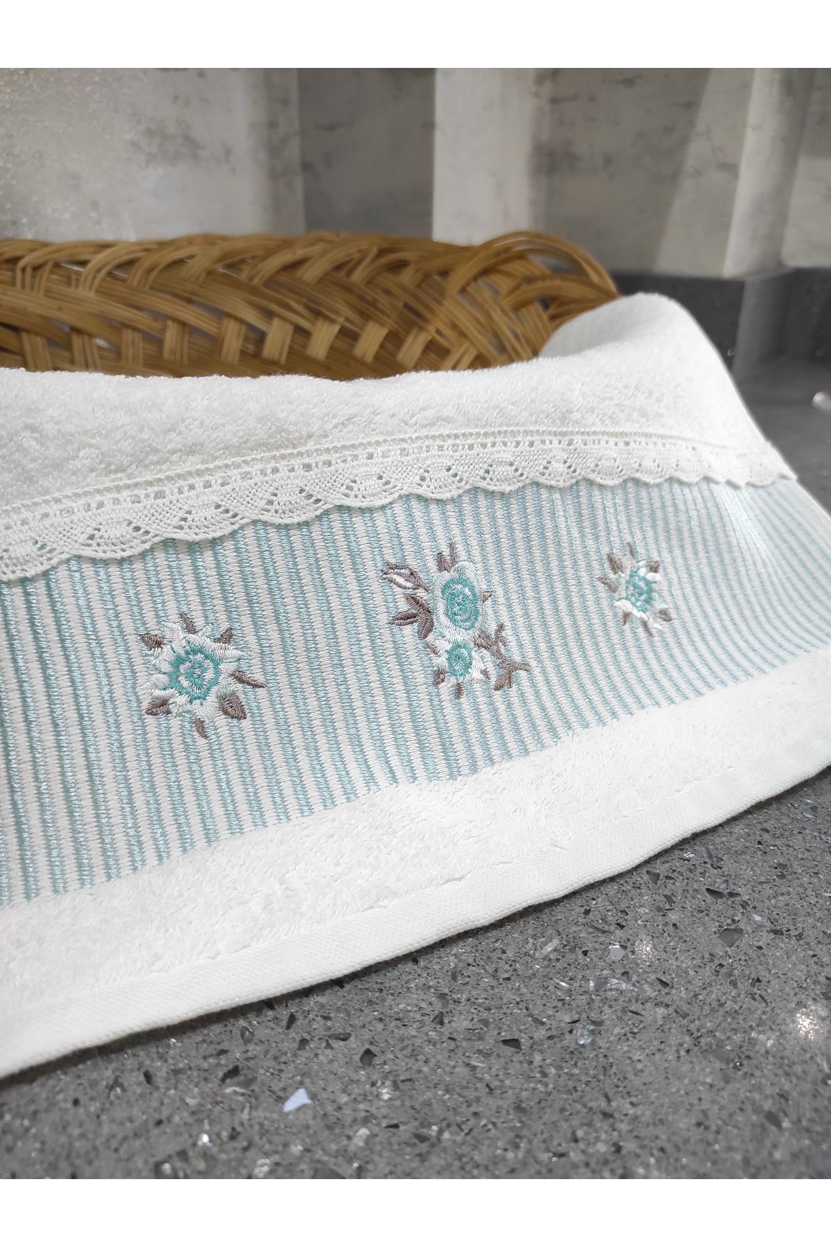 Sevim-Prosop de bucătărie 100% bumbac și brodat - Set de 2 prosoape din dantelă - 40x60 cm - verde mentă 3