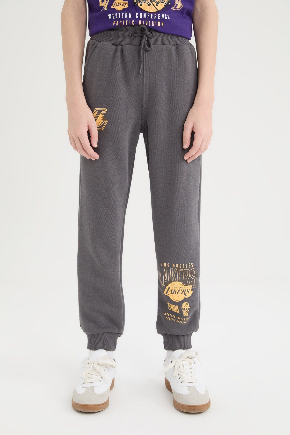 DeFacto-Boy's Nba Los Angeles Lakers Sweatpants with Elastic Waist Pockets D9558A825Sp 4