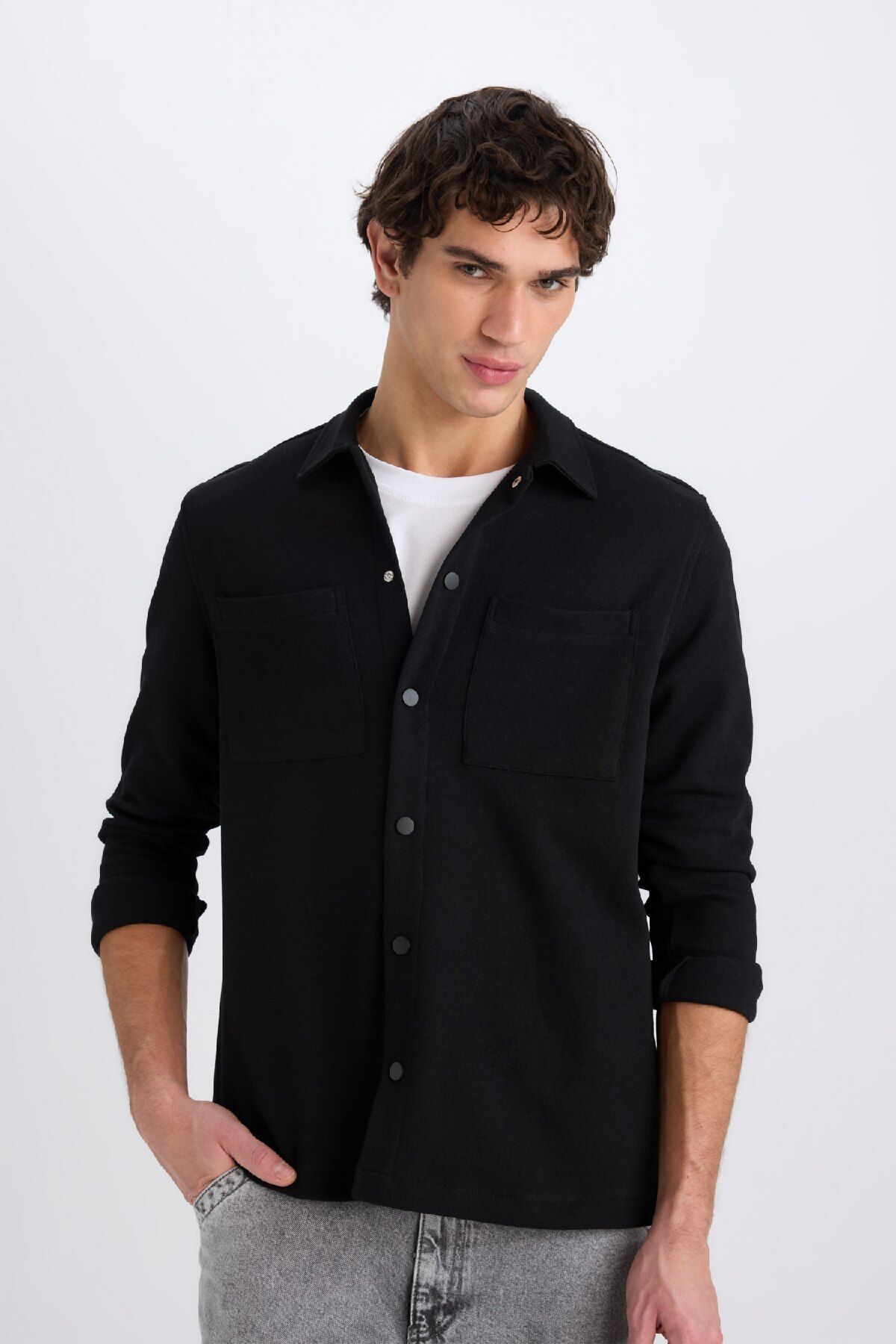 DeFacto-Normale Passform, einfarbiges Basic-Langarmshirt D8876AX25SP 3