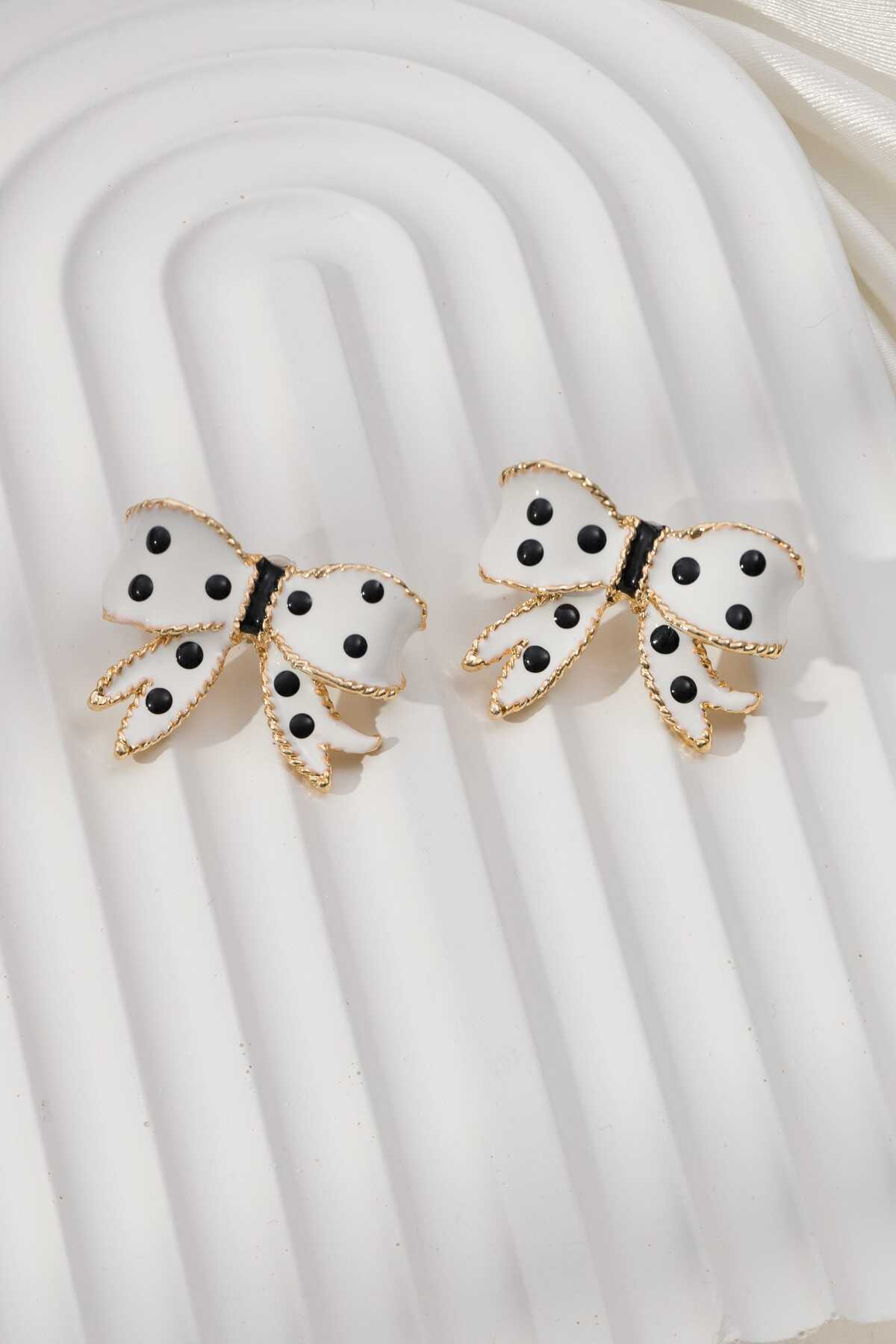 MRK Kadın Fiyonk Renkli Küpe