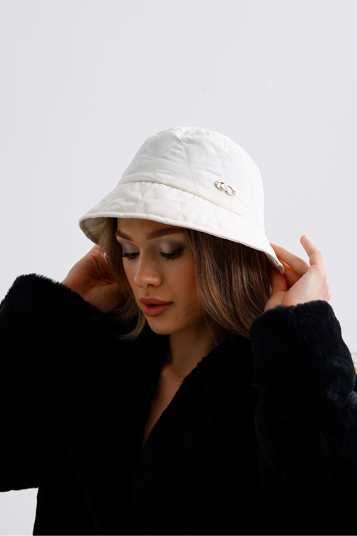 nord arc-Cream Quilted Bucket Hat with Water Repellent Feature (Size 56cm) 4
