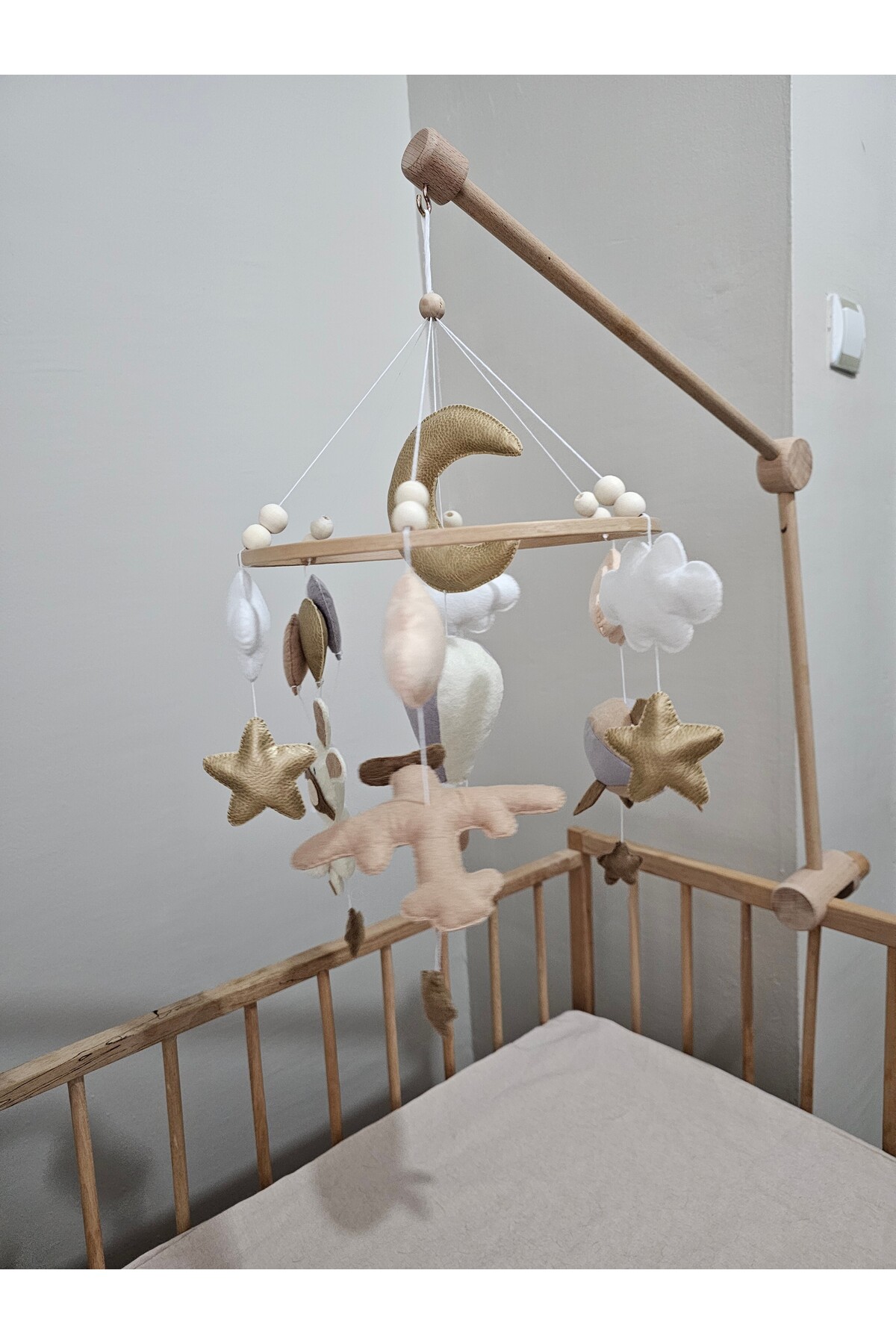 hobiimobiii Dönence (MÜZİKLİ) bebek beşik süsü keçe dönence zeplin pilot tavşan uçak fotoğrafı 2 (önizleme)