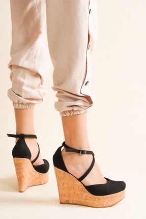 Mantar Siyah Kadın Dolgu Topuklu Ayakkabı 2011