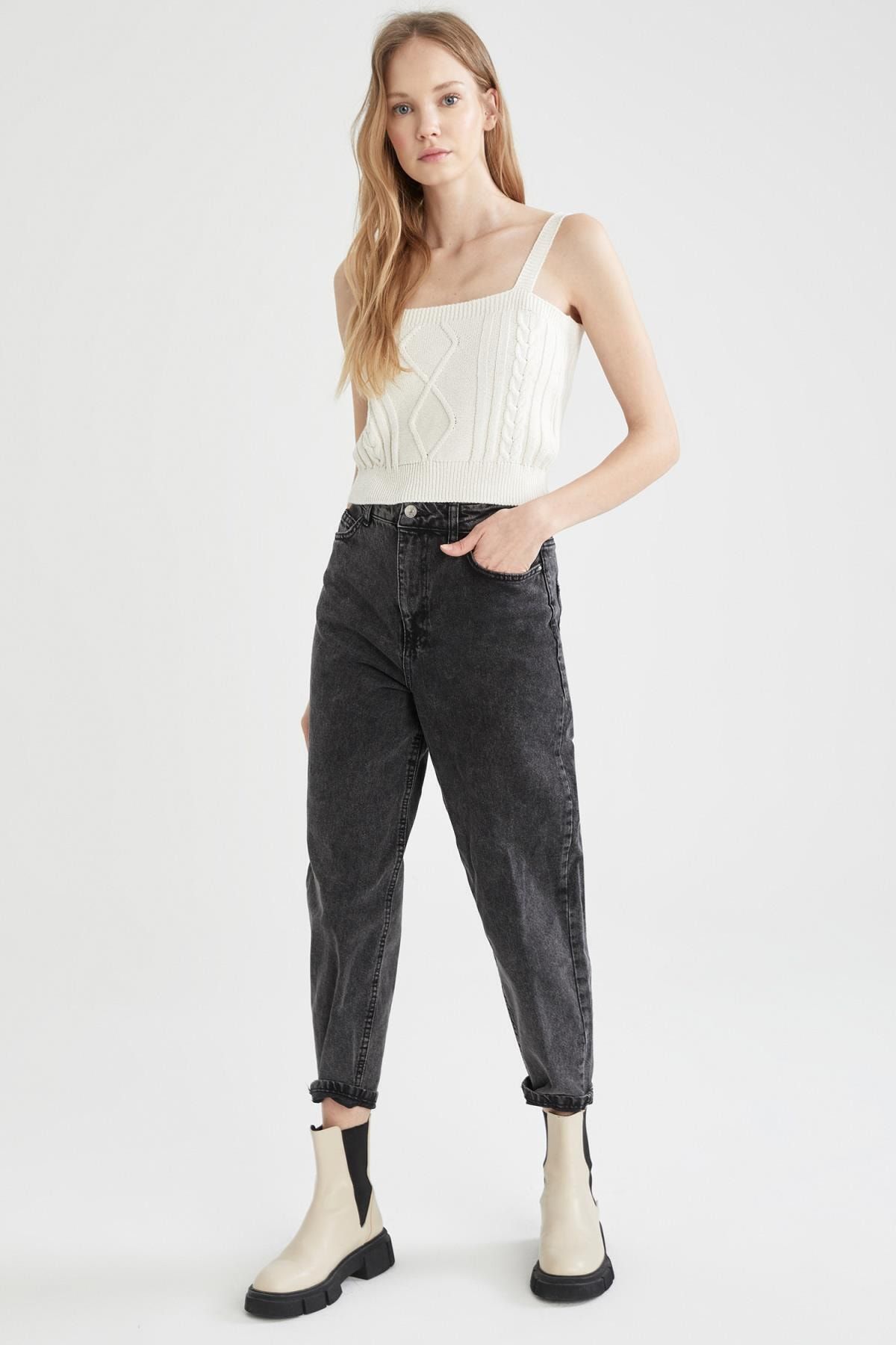 complete the look image