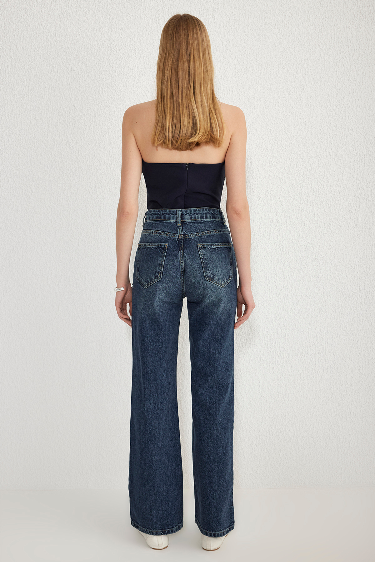 Trendyolmilla  Koyu Mavi Premium Yüksek Bel Wide Leg Jeans TWOSS25JE00089 - Görsel 5