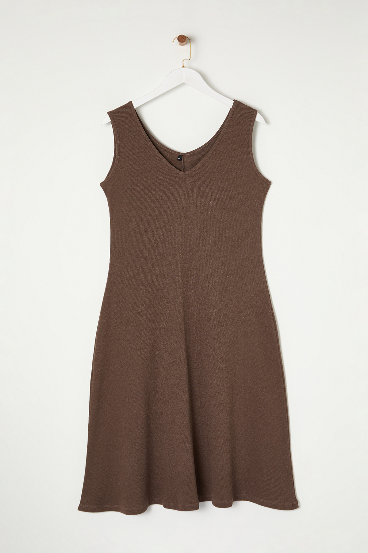 Trendyol Curve-Hnedé rebrované midi pletené šaty A-line TBBSS24AH00130 6