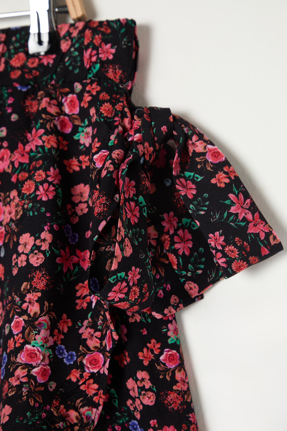 Trendyolmilla  Çok Renkli Çiçekli Dokuma Bağlamalı Büyük Beden Şort Etek TBBSS22SR0164 - Görsel 8