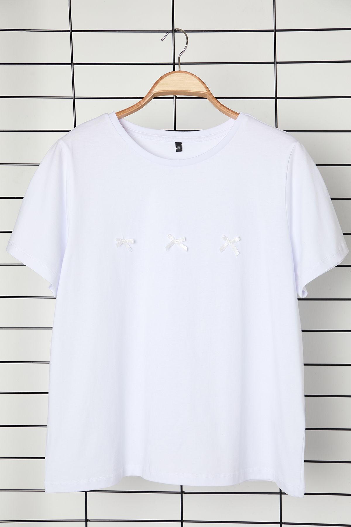 Trendyol Curve-Tricou alb slim fit cu fundă detaliată Crop Boy Plus Size tricotat TBBSS25BF00001 6