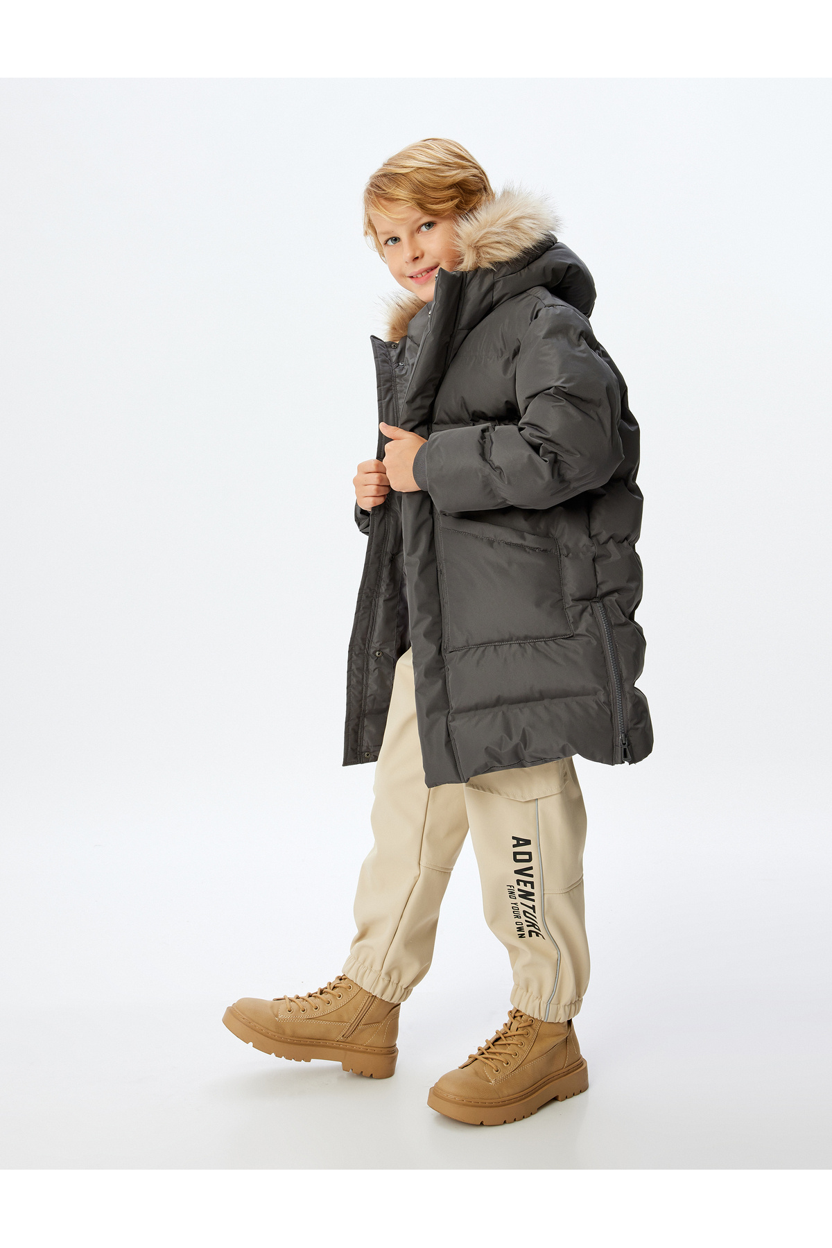 کوتون کاپشن پافر با کلاه و بادگیر، دارای خز مصنوعی، ضد آب