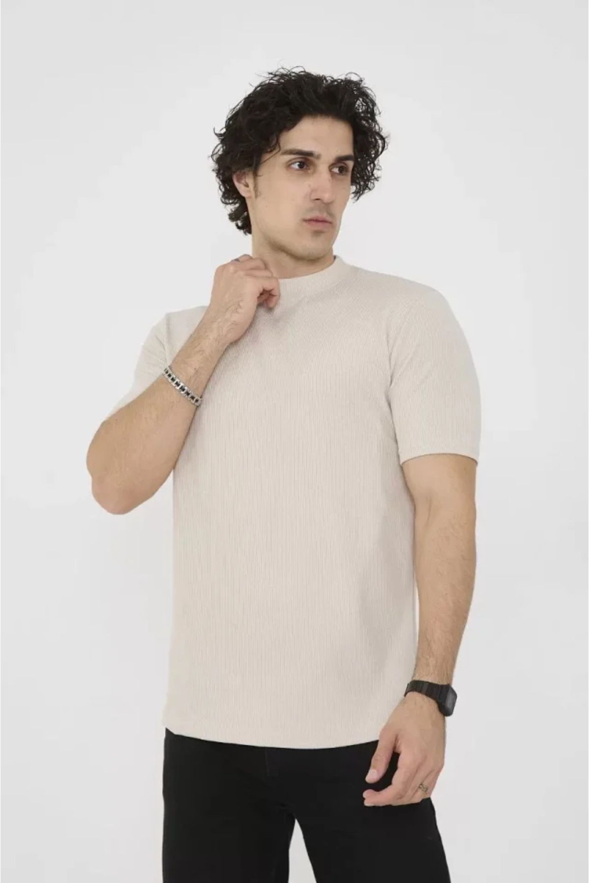 Moka Shopin-Mokashopin Beige Unisex Slim Fit Crew Neck T-Shirt 3