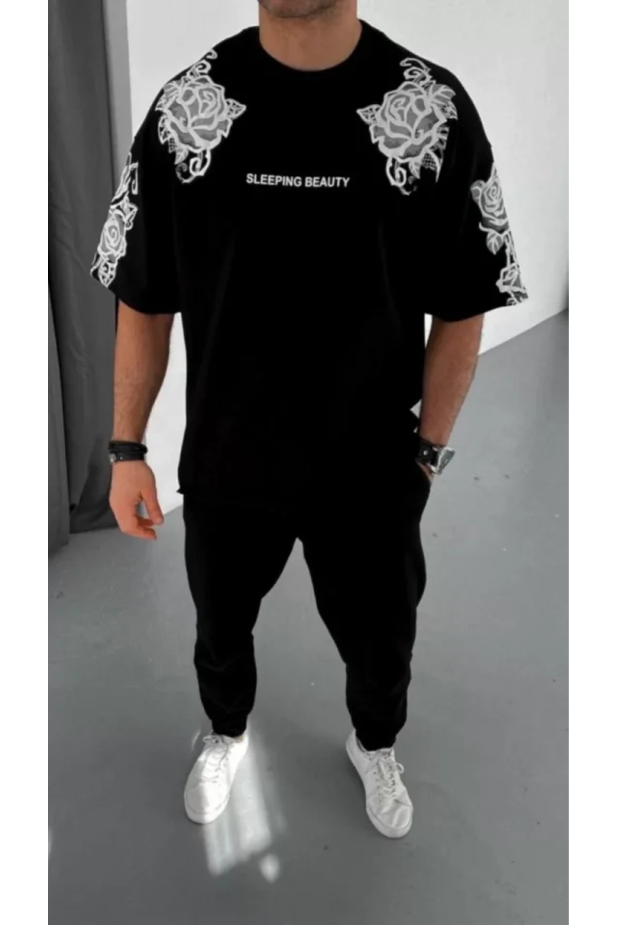 Unisex Flok Kabartma Baskılı T-Shirt - Siyah