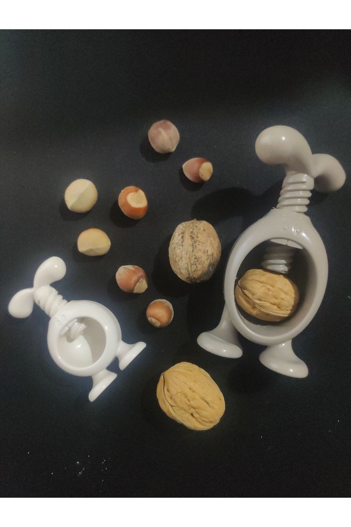 LRN-Practical and Stylish: Single Walnut & Hazelnut Cracker Set – Enjoy Crushing Effortlessly! 2