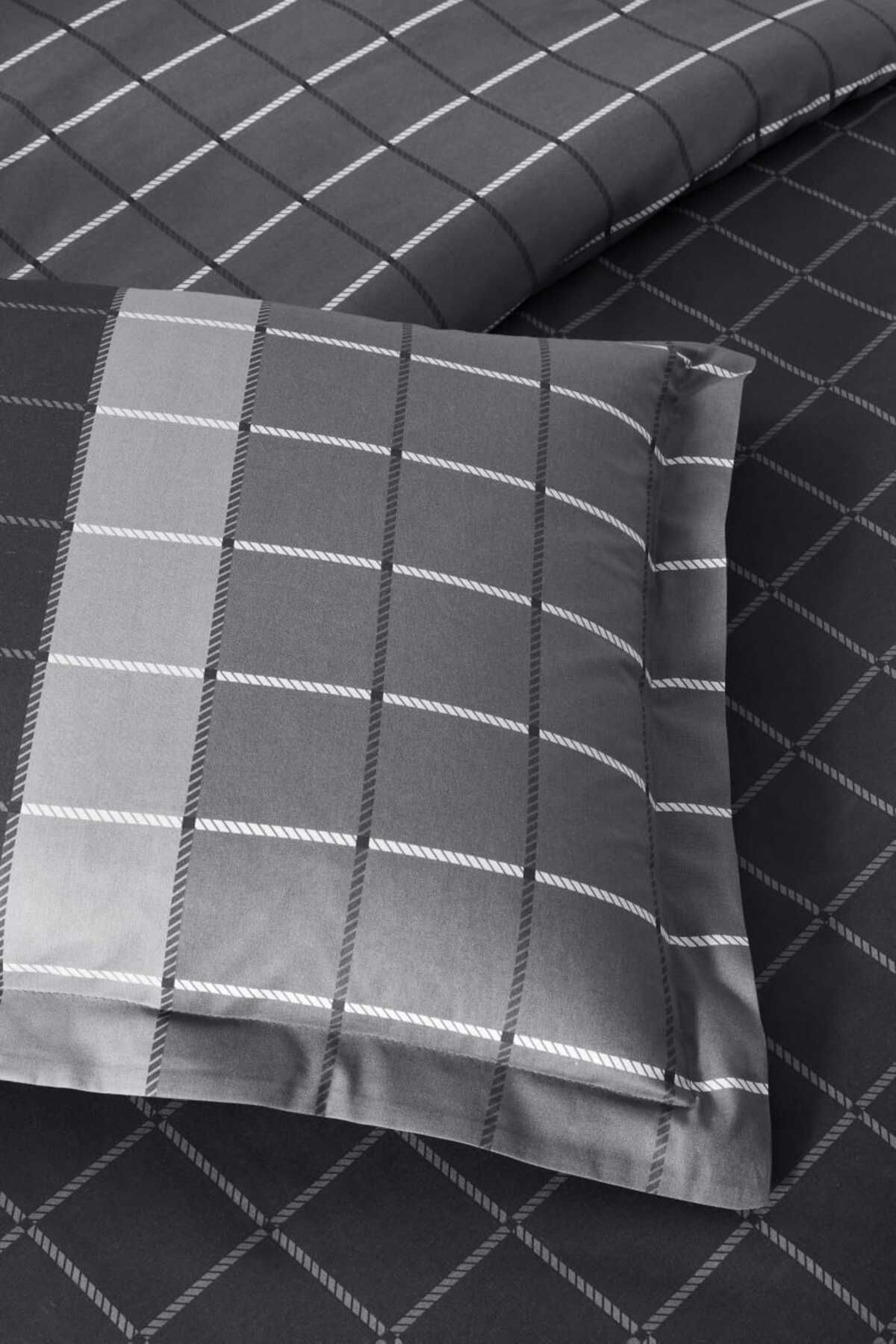 Özdilek-Onero Double Bedding Set with Elastic Sheets 2