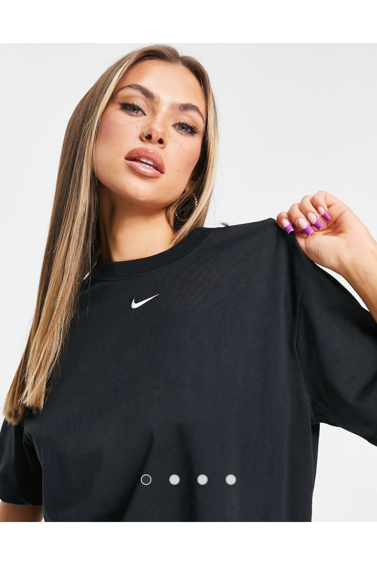 Nike-Navy Black Essential Boyfriend Women's T-Shirt 3