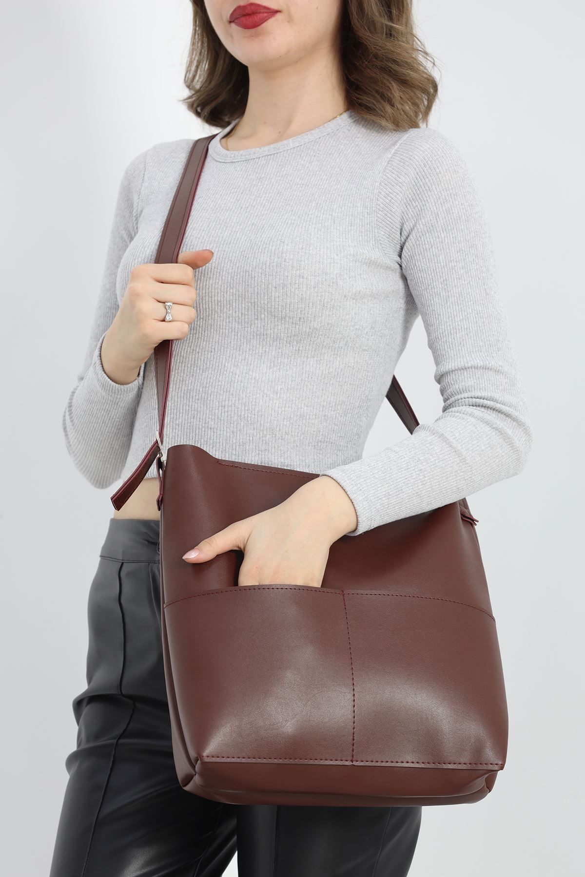 AKSU-Burgundy Shoulder Bag with Pocket - 50003.1624 3