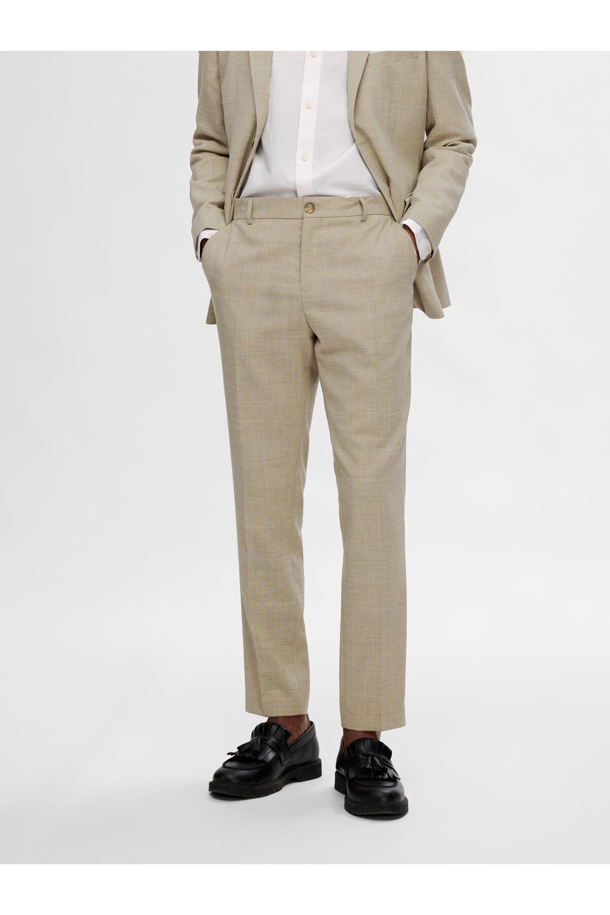 complete the look image