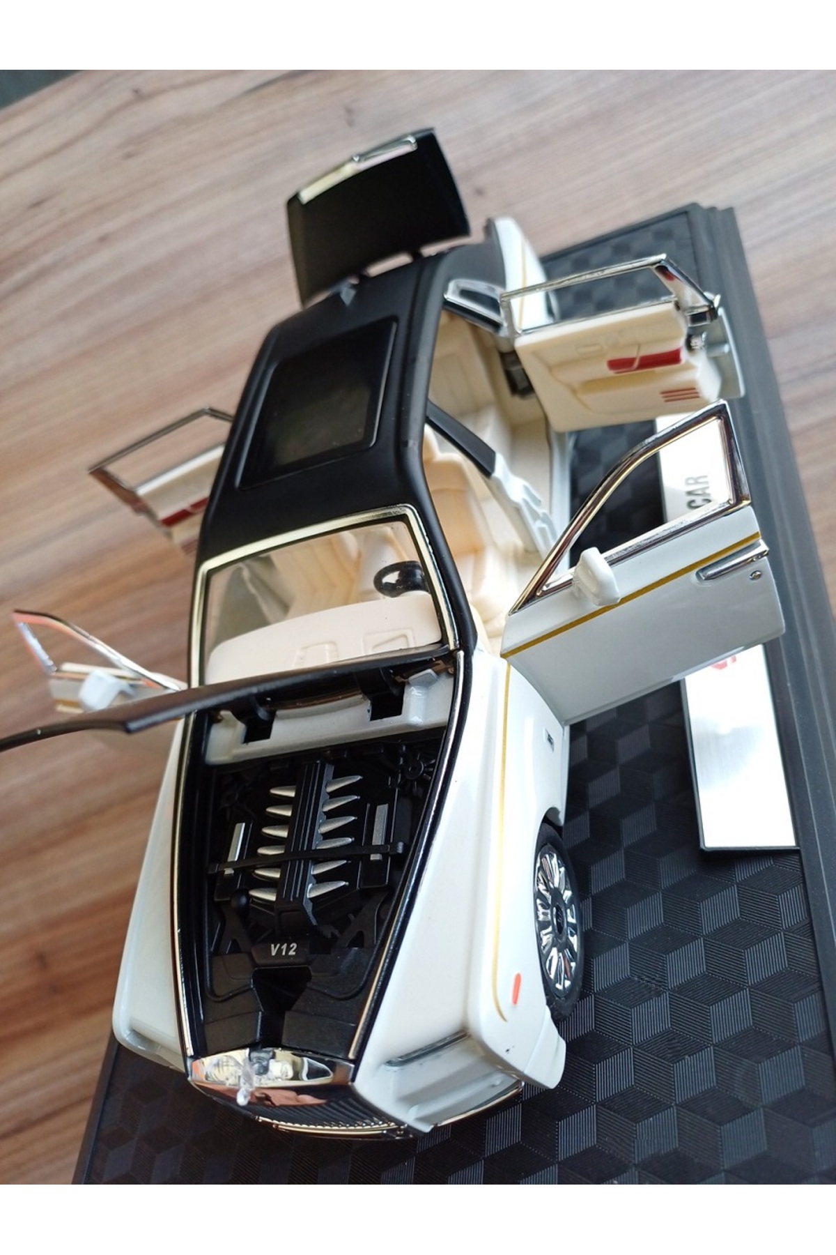 OYUNCAKSAHİLİ Rolls Royce Phantom Style Diecast Collection 1.24