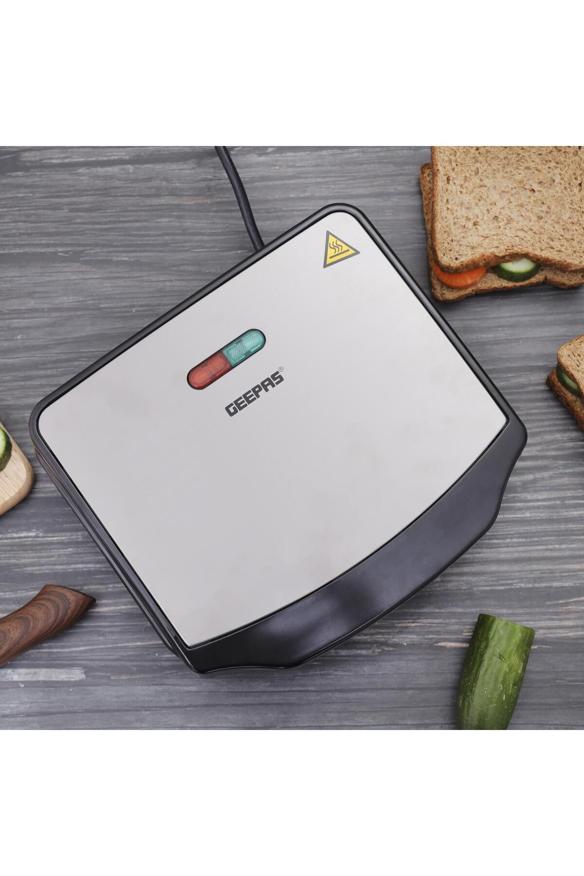 Geepas-2 Slice Sandwich Maker, Cool Touch Handle, Automatic Temperature Control and Non-Stick Plate 3