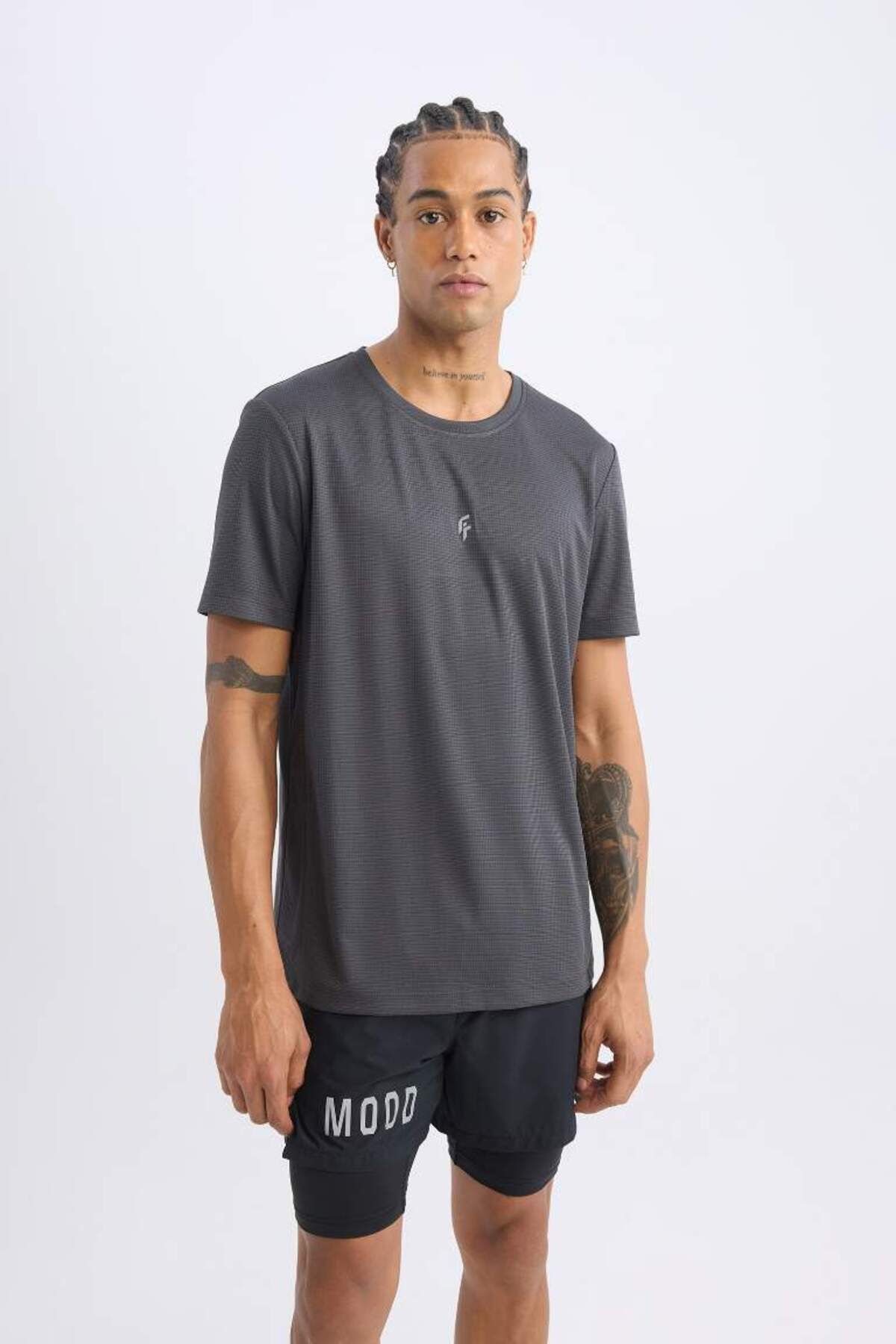 DeFacto Yeni Sezon DeFactoFit Hızlı Kuruyan Slim Fit Dar Kesim Bisiklet Yaka Baskılı Sporcu