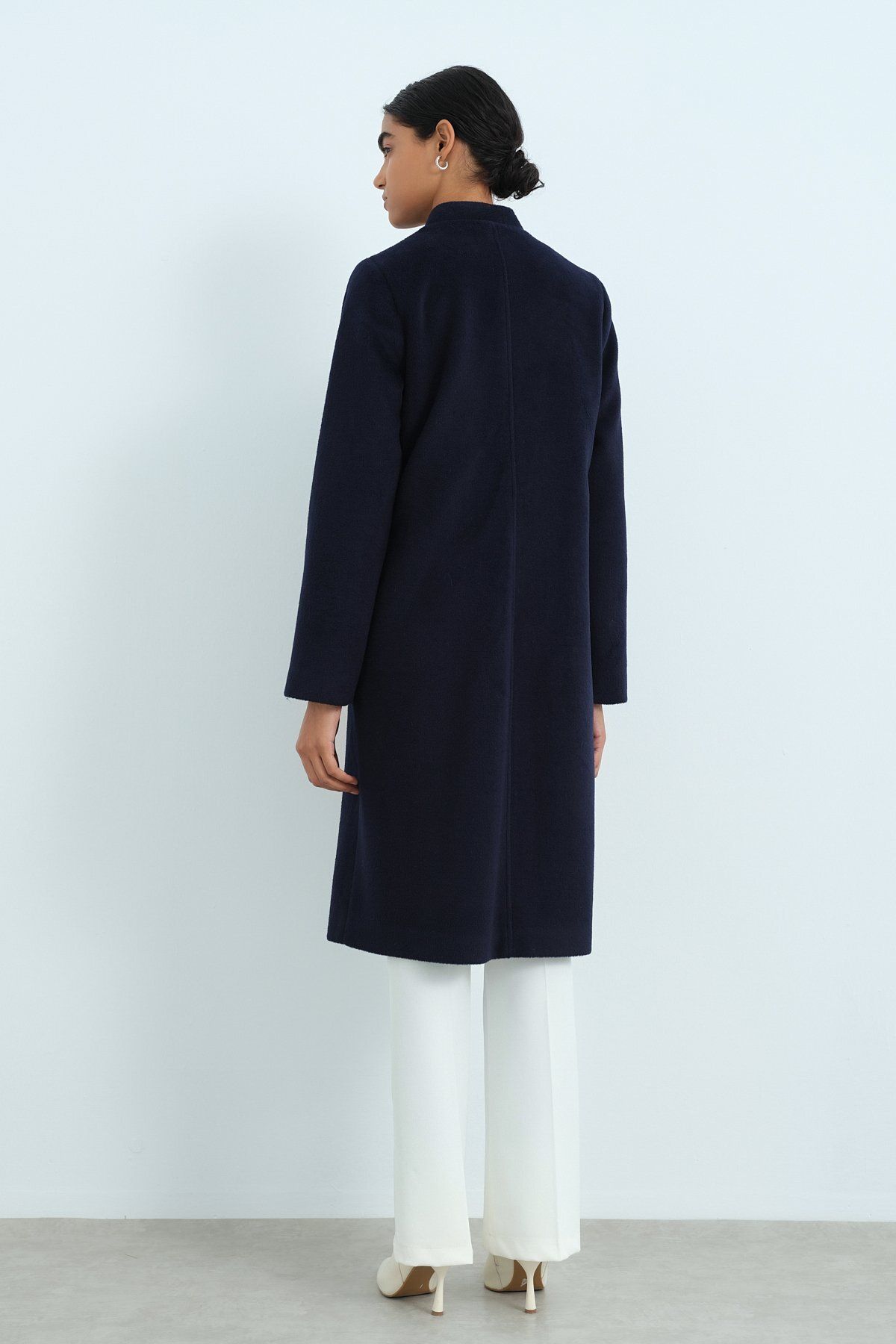 Nihan-Navy Blue Basic Zippered Coat 4