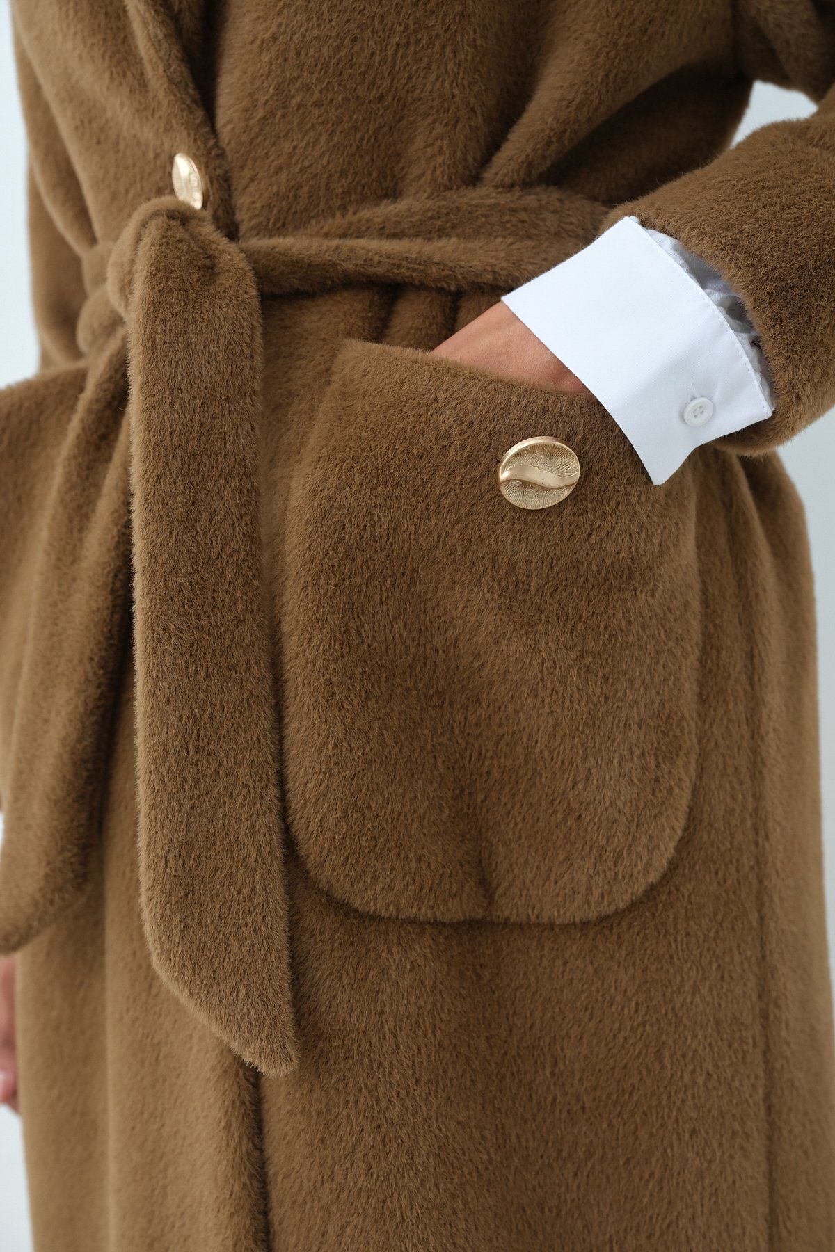 Nihan-Brown Angora Coat - Pocket Detailed 3